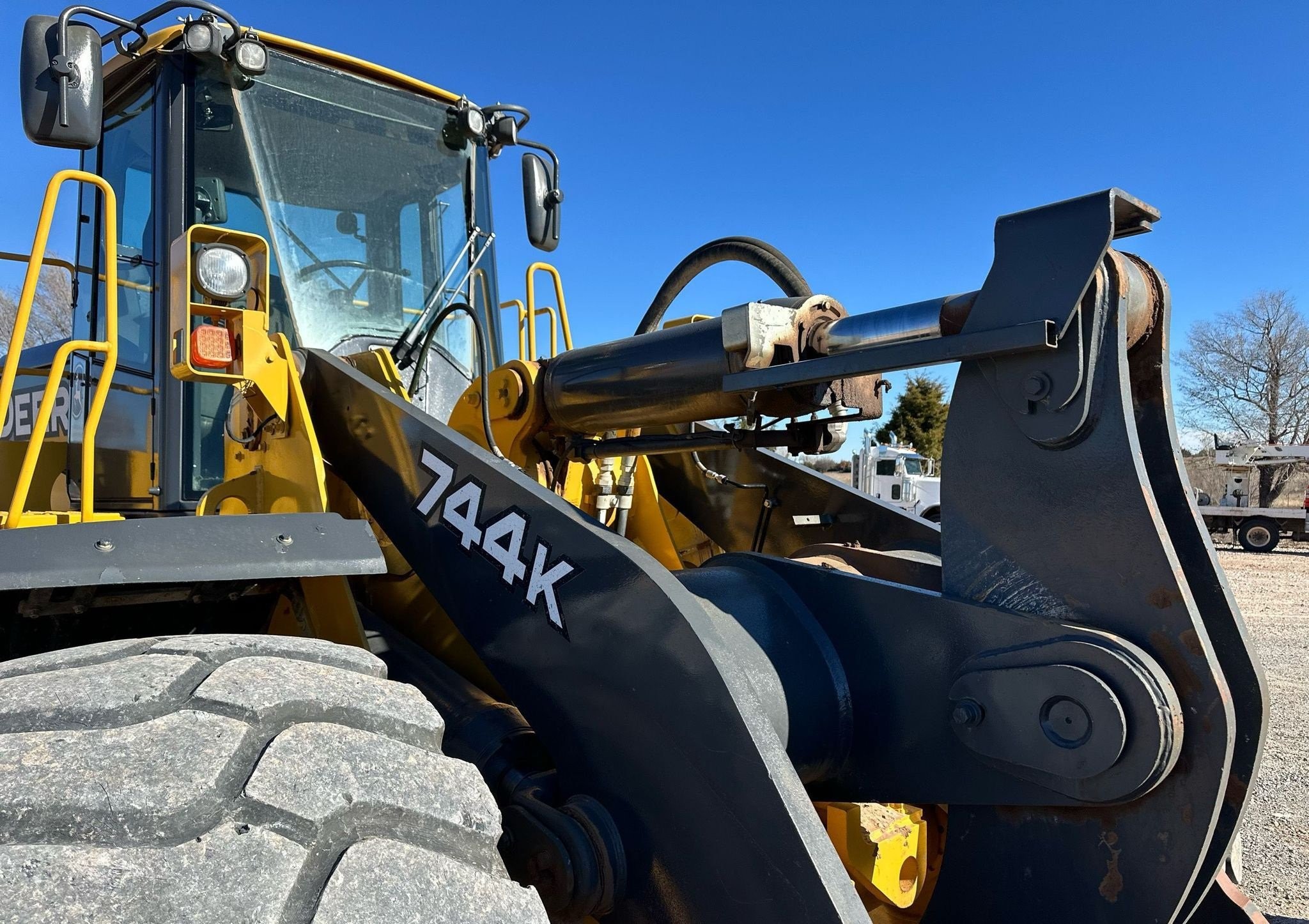 gallery 2012 John Deere 744K wheel loader