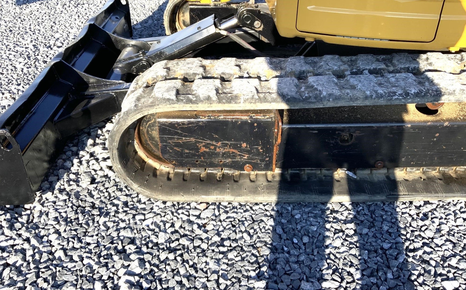 gallery 2017 CATERPILLAR 305.5E2 CR