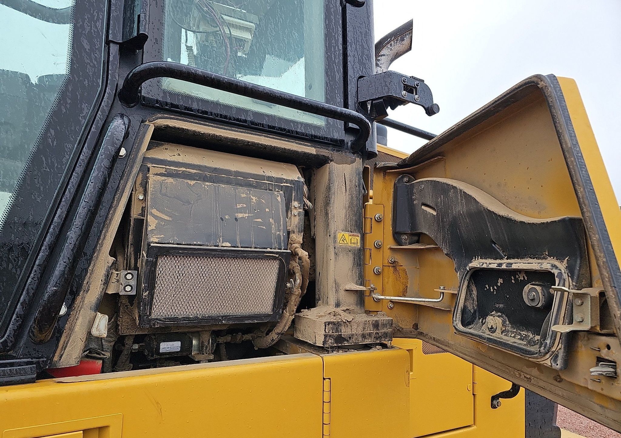 gallery 2015 Caterpillar 963D track loader
