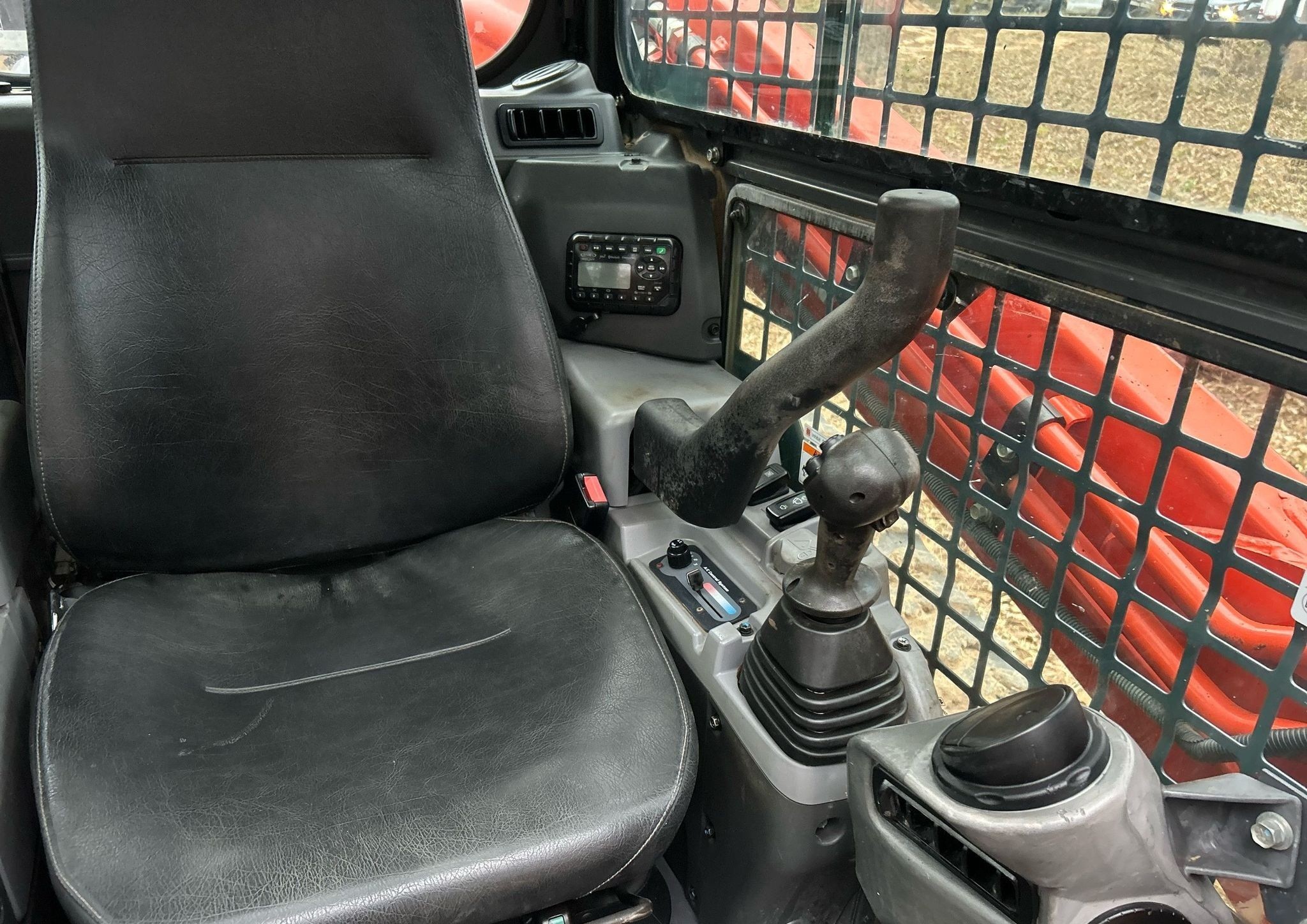 gallery 2020 Kubota SVL95-2S tracked skid steer loader