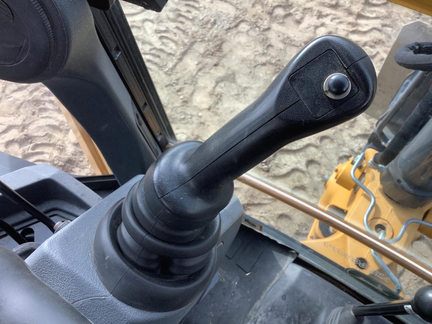 gallery 2015 John Deere 310SL 4x4 Loader Backhoe WExtendahoe, Compactor & Bucket