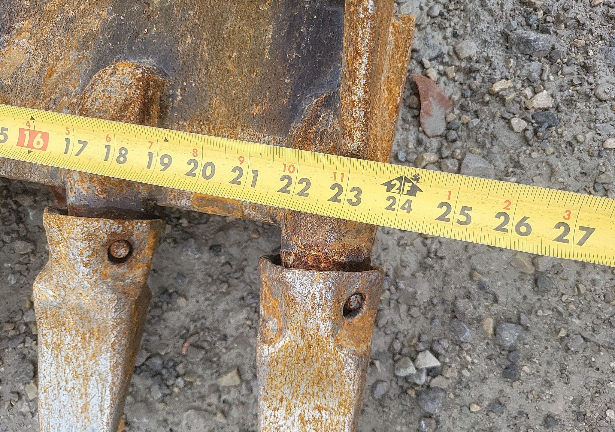 gallery 2018 Caterpillar 420F2 backhoe