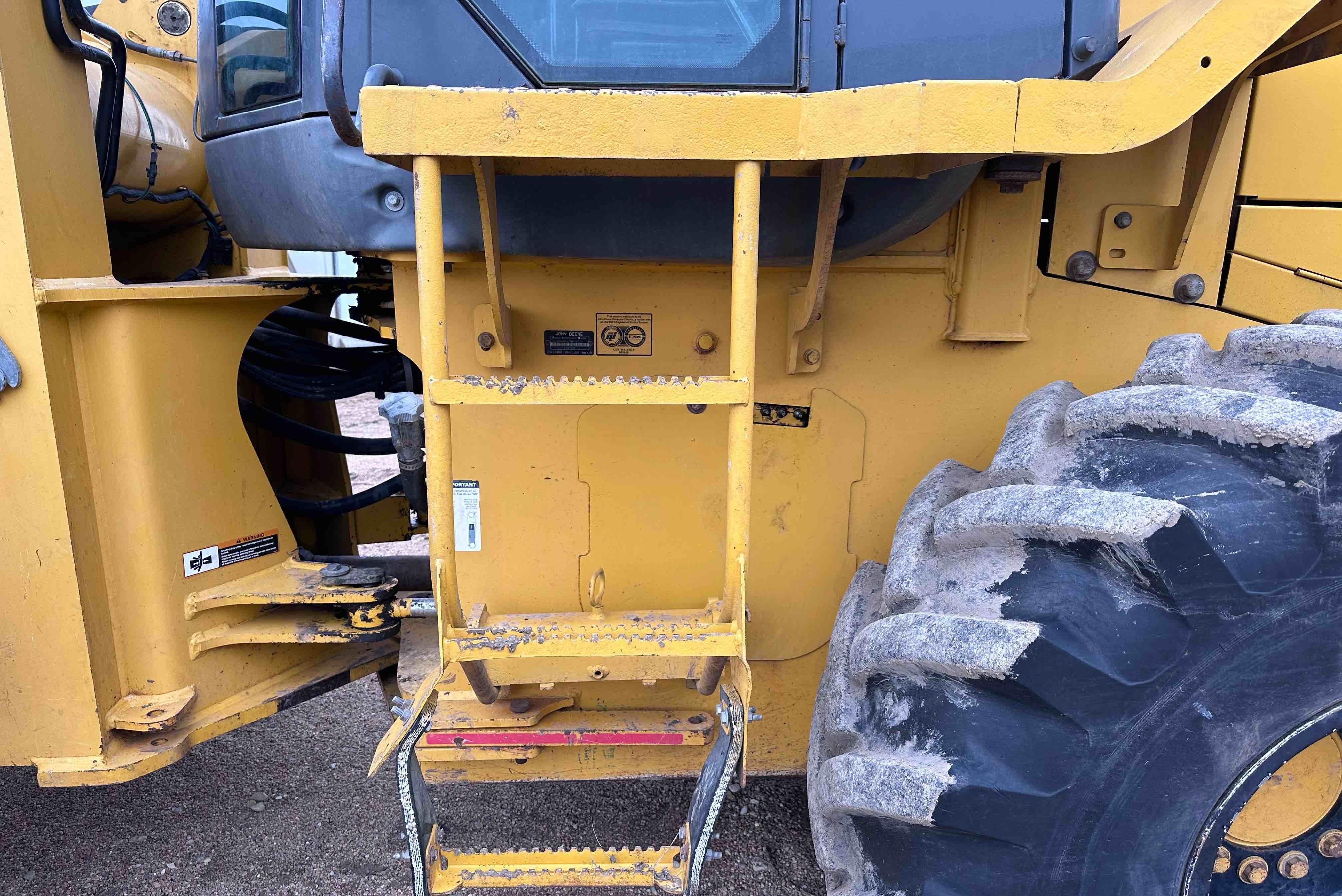 gallery 2004 John Deere 624J Wheel Loader W4-IN-1 Bucket
