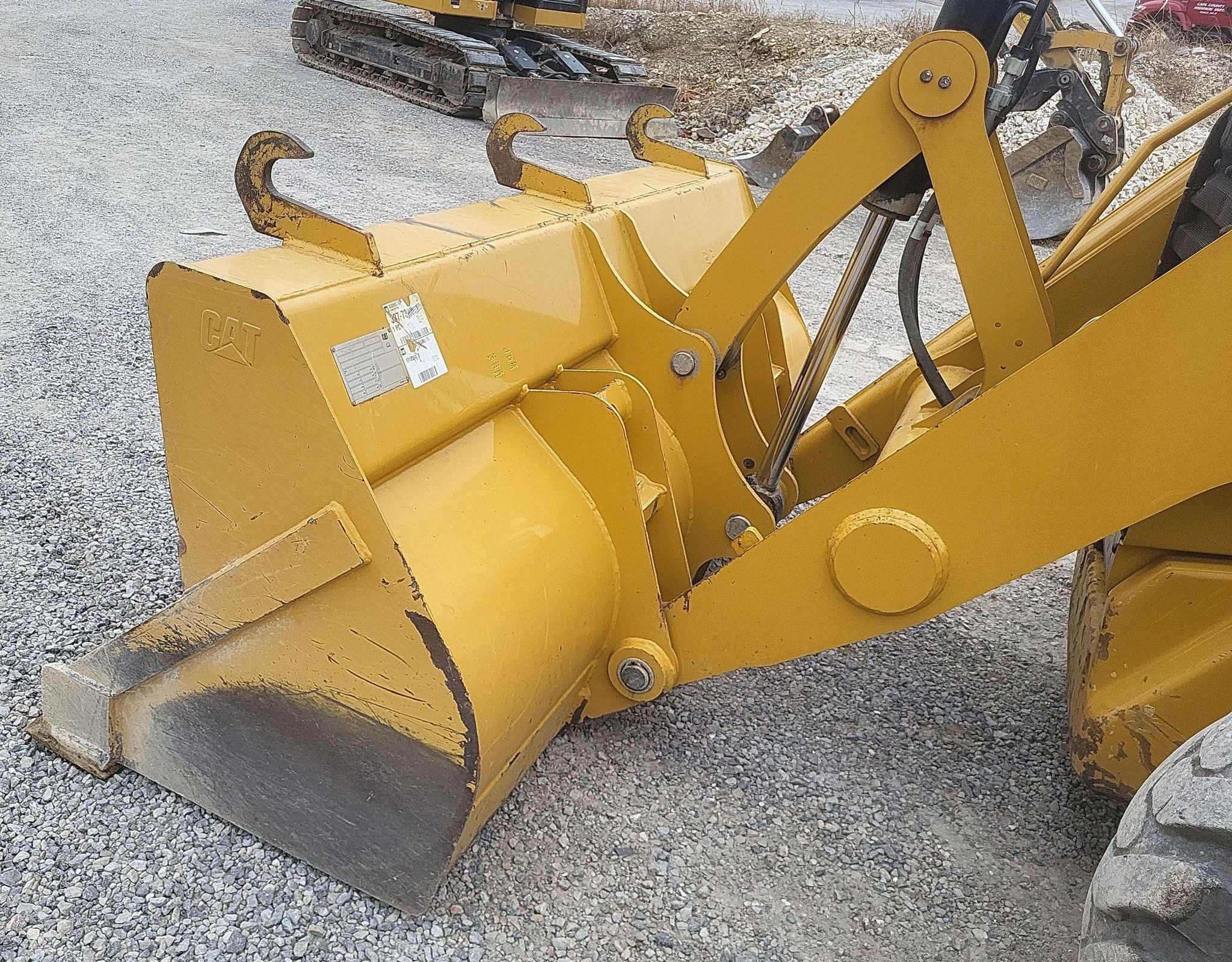 gallery 2018 Caterpillar 420F2 backhoe