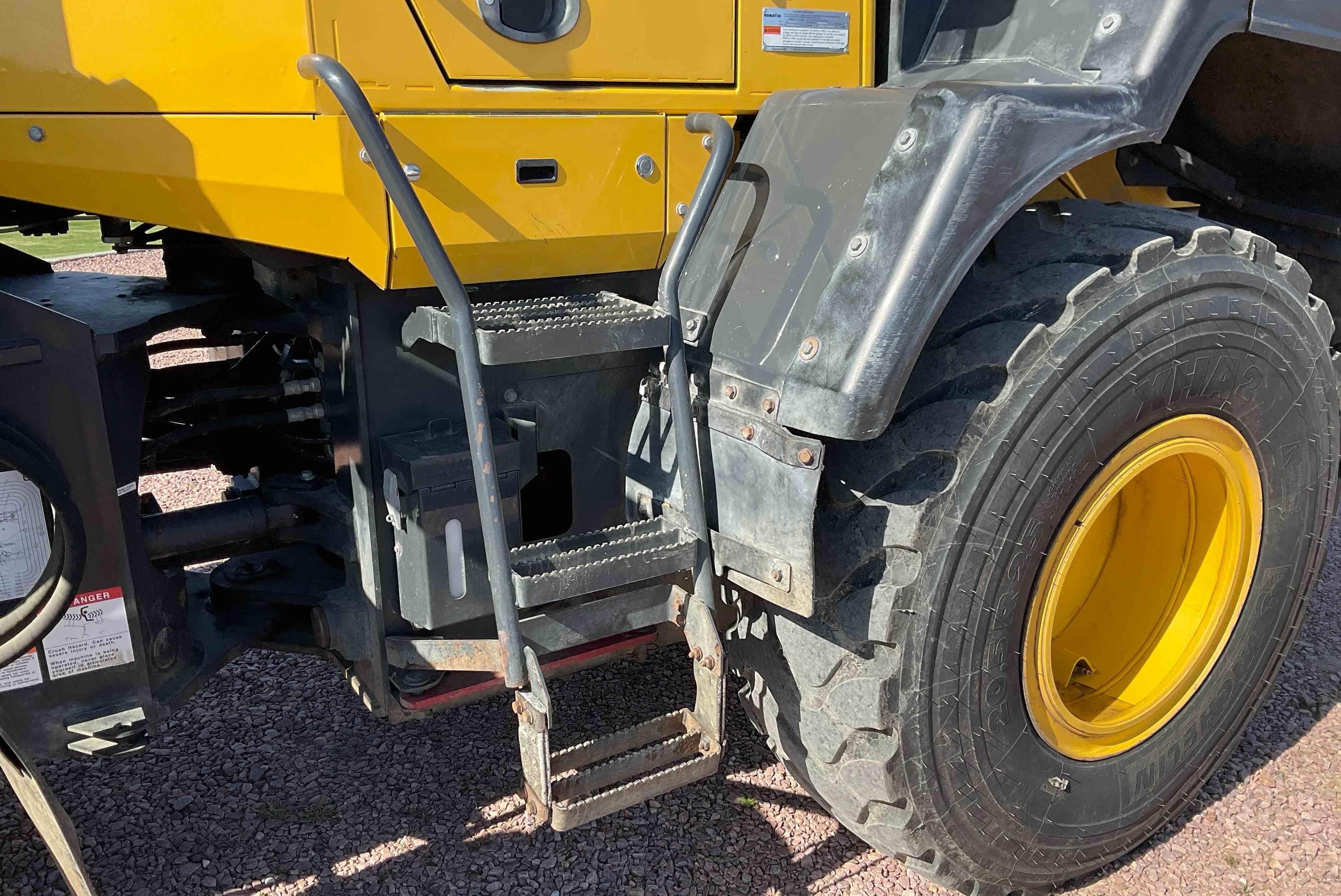gallery 2019 Komatsu WA270-8 Wheel Loader