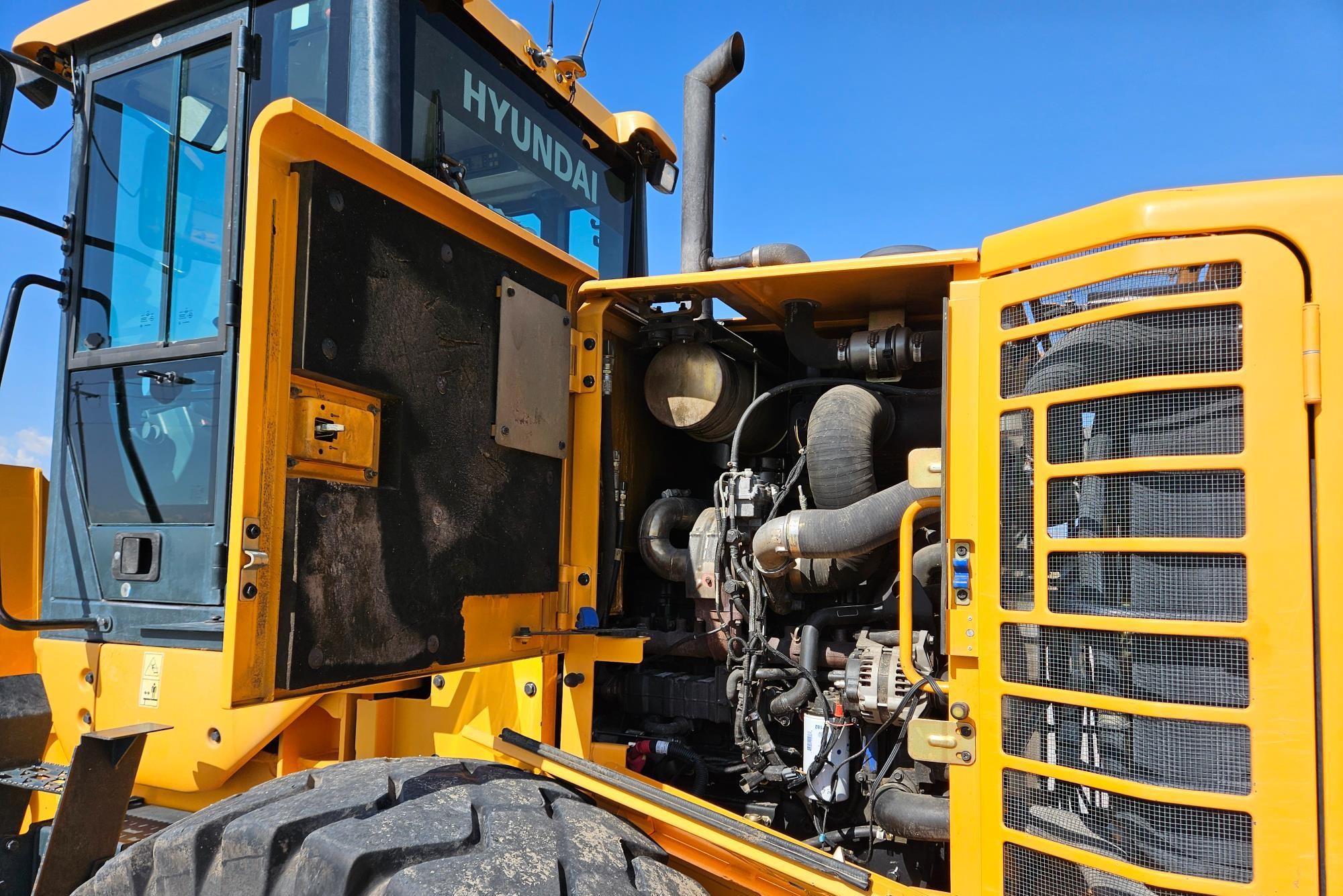 gallery 2015 Hyundai HL740XTD-9A Wheel Loader