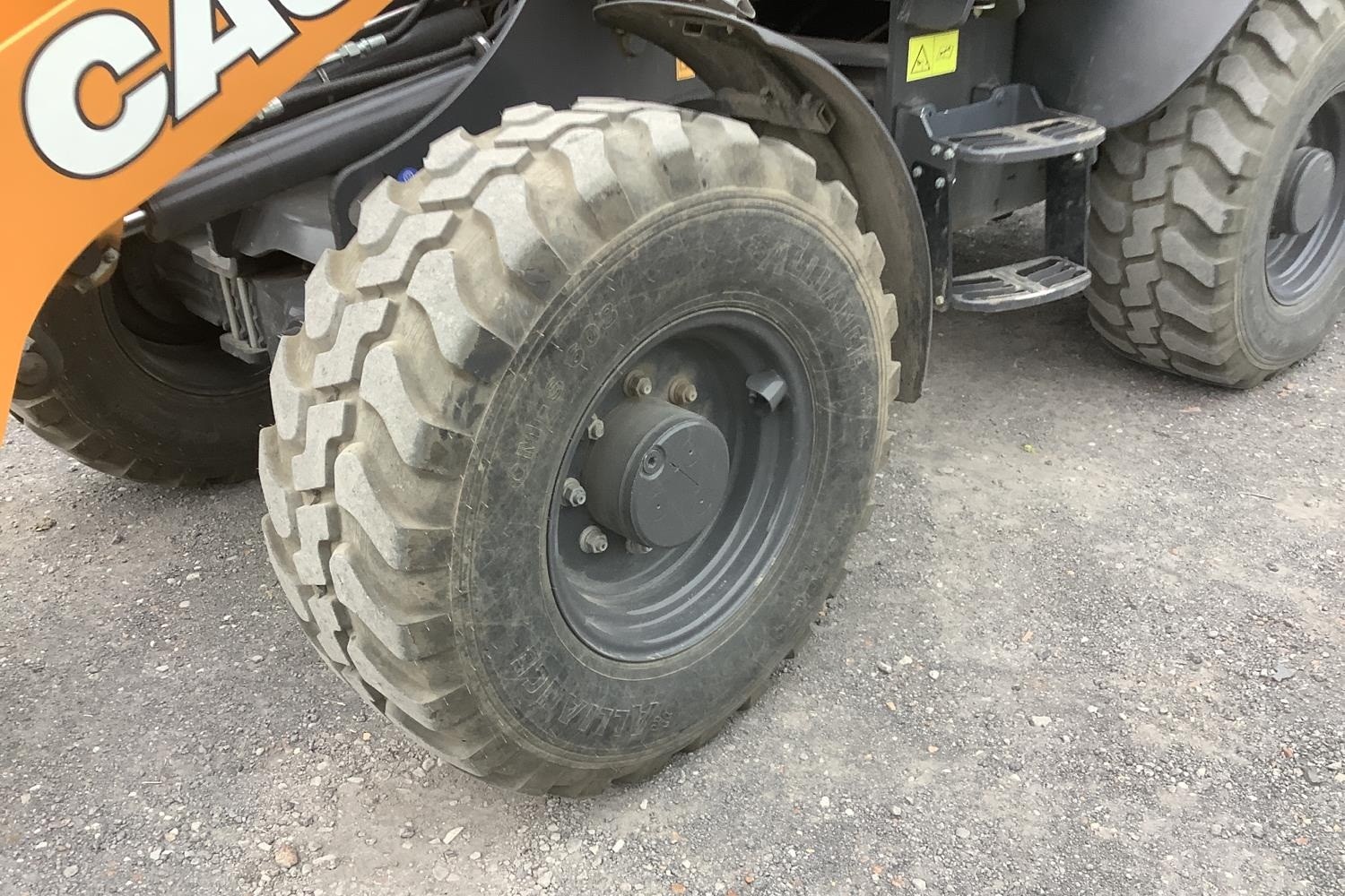gallery 2021 Case 321F Wheel Loader