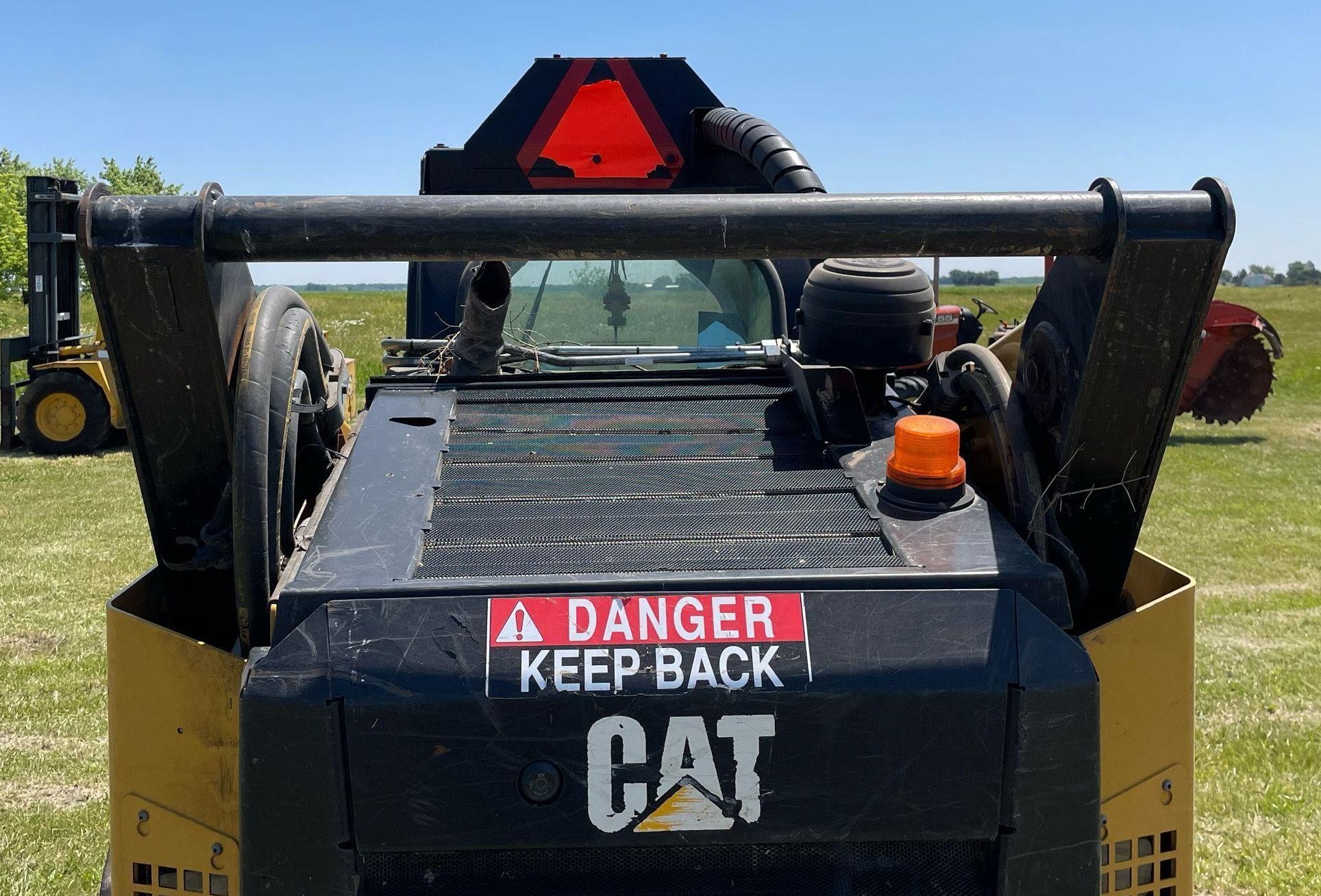 gallery 2017 Caterpillar 299D2XHP Skid Steer