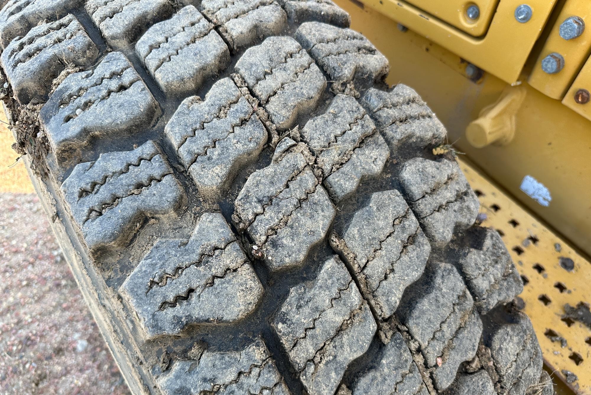 gallery 2014 Caterpillar 140M2 VHP Plus Motor Grader
