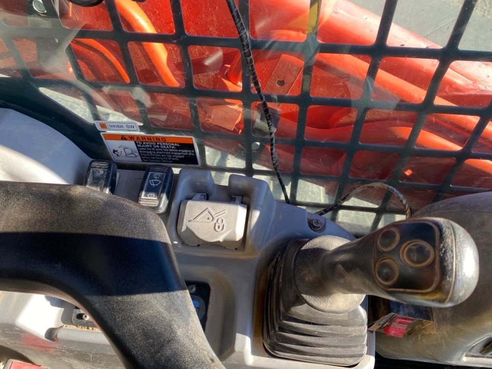 gallery 2014 Kubota SVL90-2 Compact Track Loader