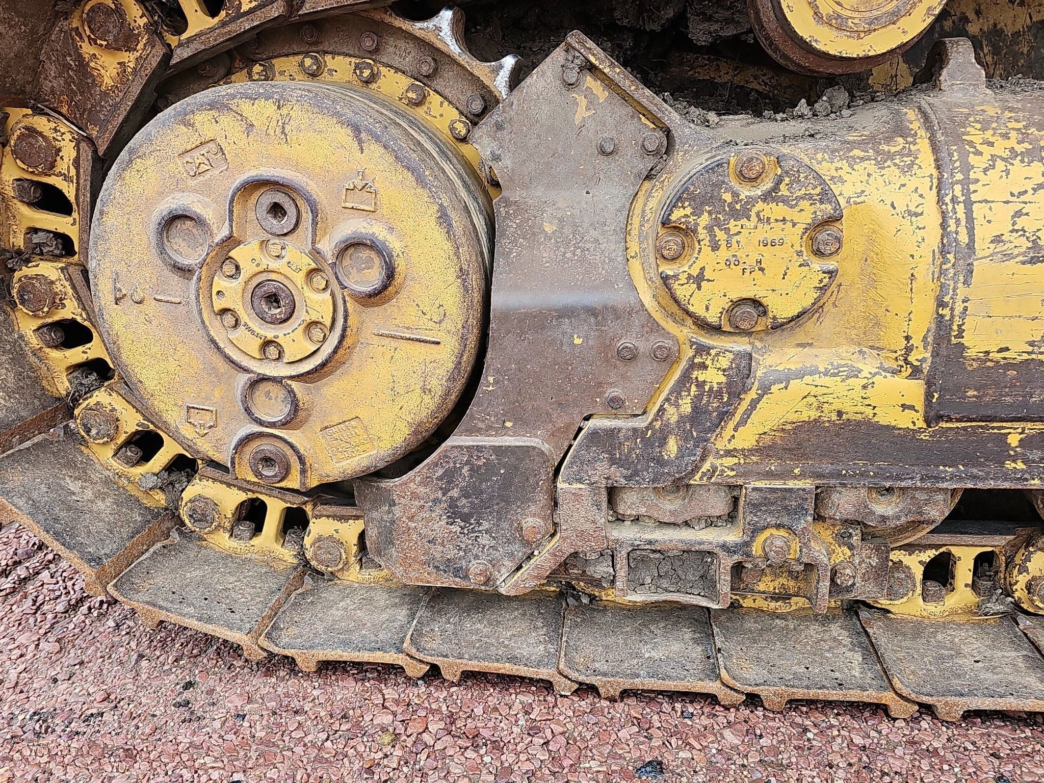 gallery 2015 Caterpillar 963D track loader