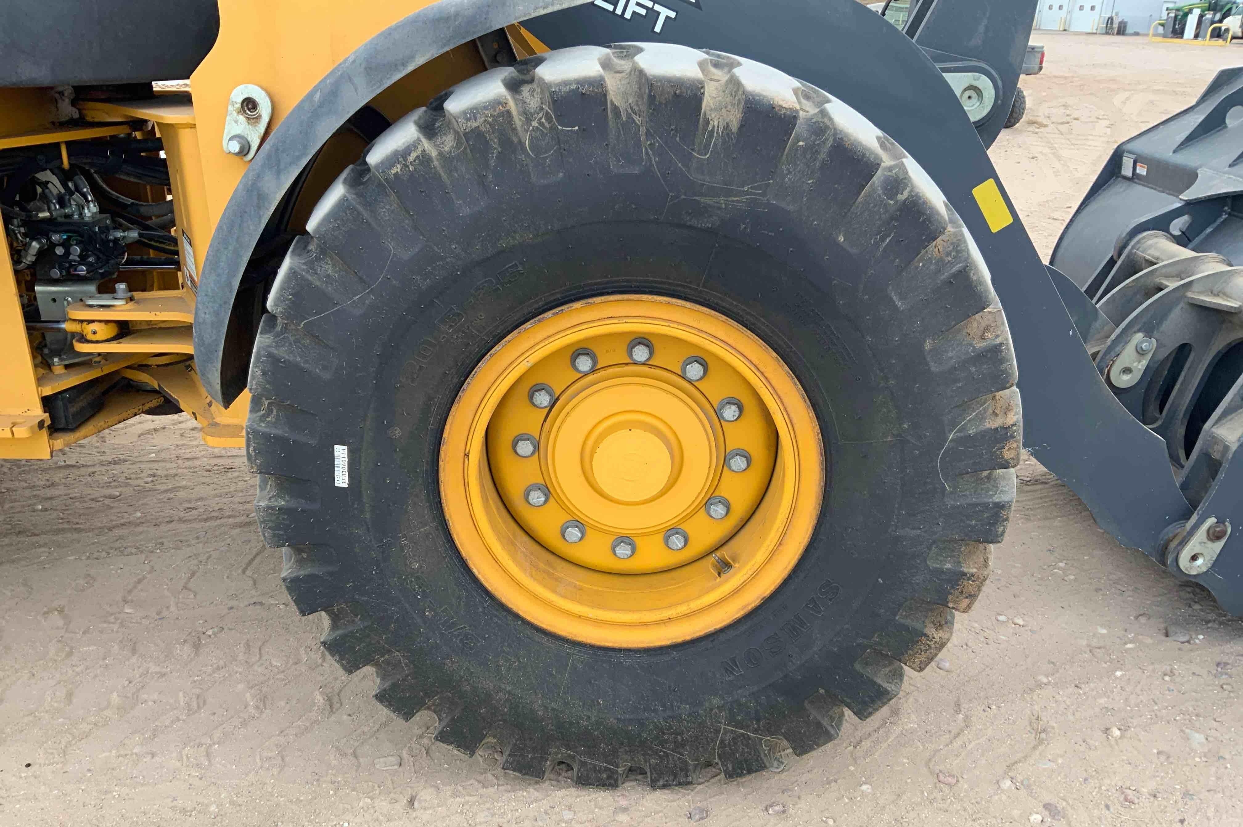 gallery John Deere 444K High Lift Wheel Loader