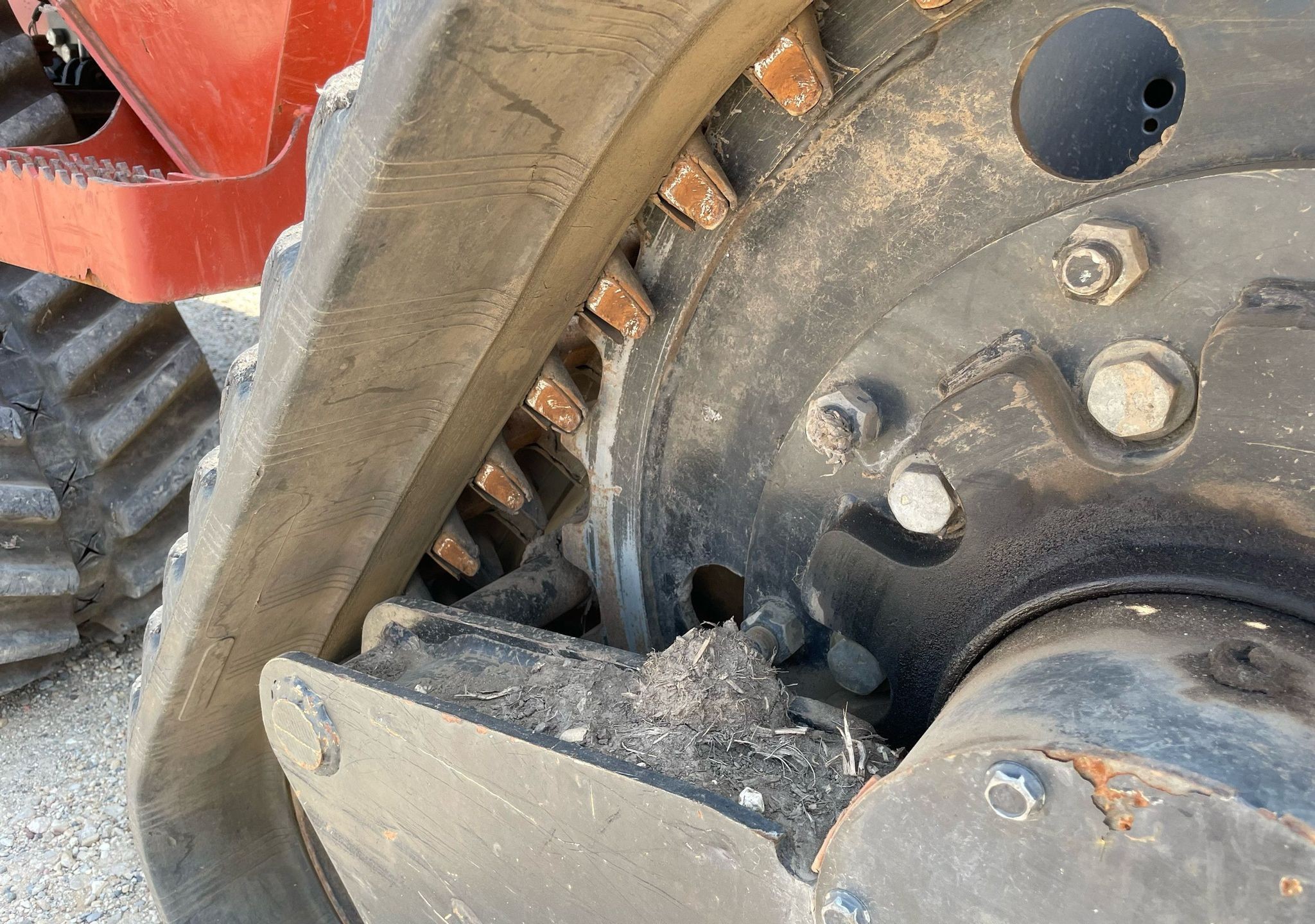 gallery 2011 Ditch Witch RT115 Quad vibratory cable plow