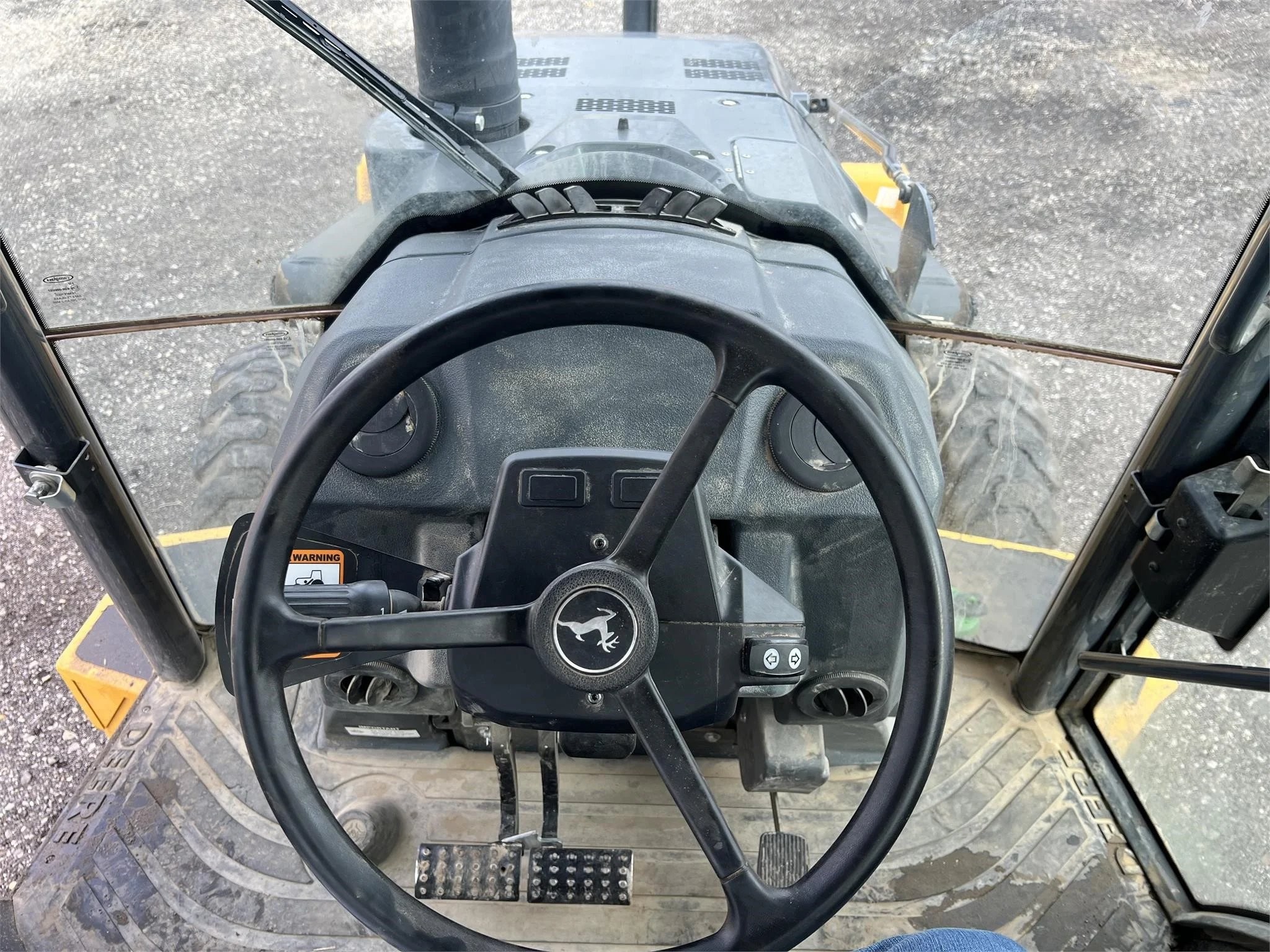 gallery 2020 John Deere 310L Backhoe