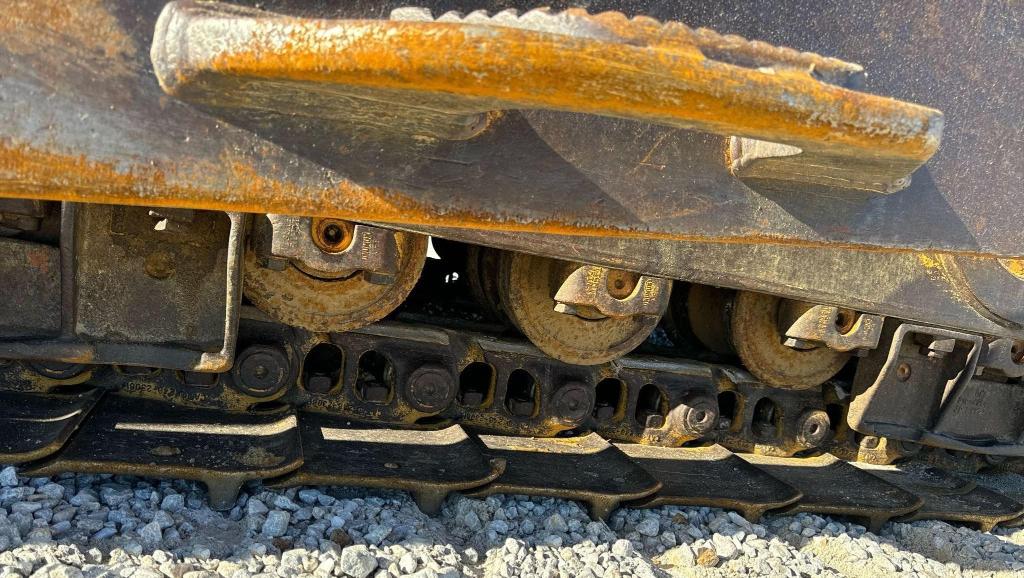 gallery 2011 Caterpillar D6T XL dozer
