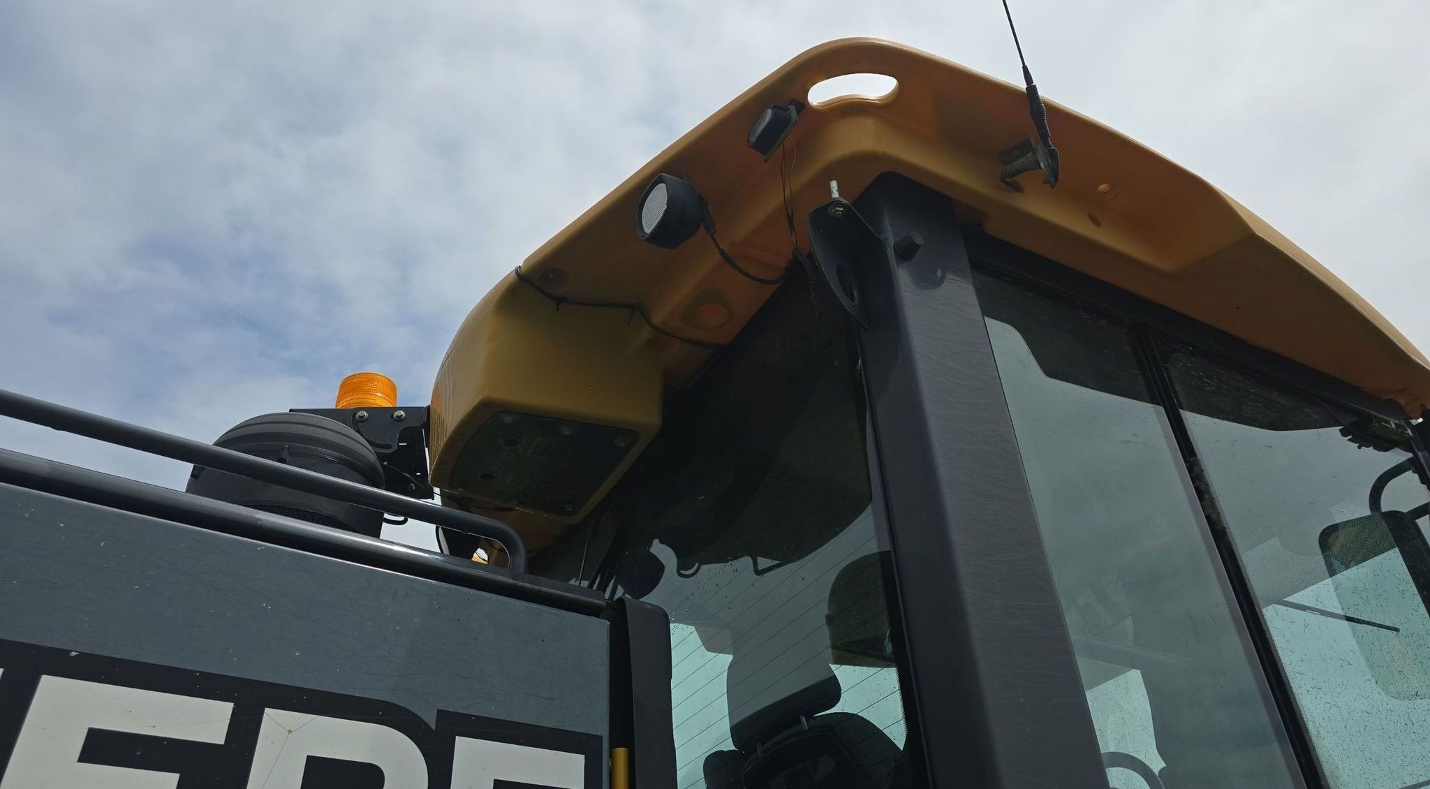 gallery 2013 John Deere 770G motor grader