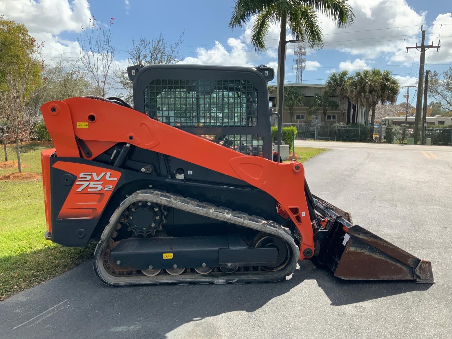 gallery 2018 Kubota SVL75-2 Compact TrackLoader