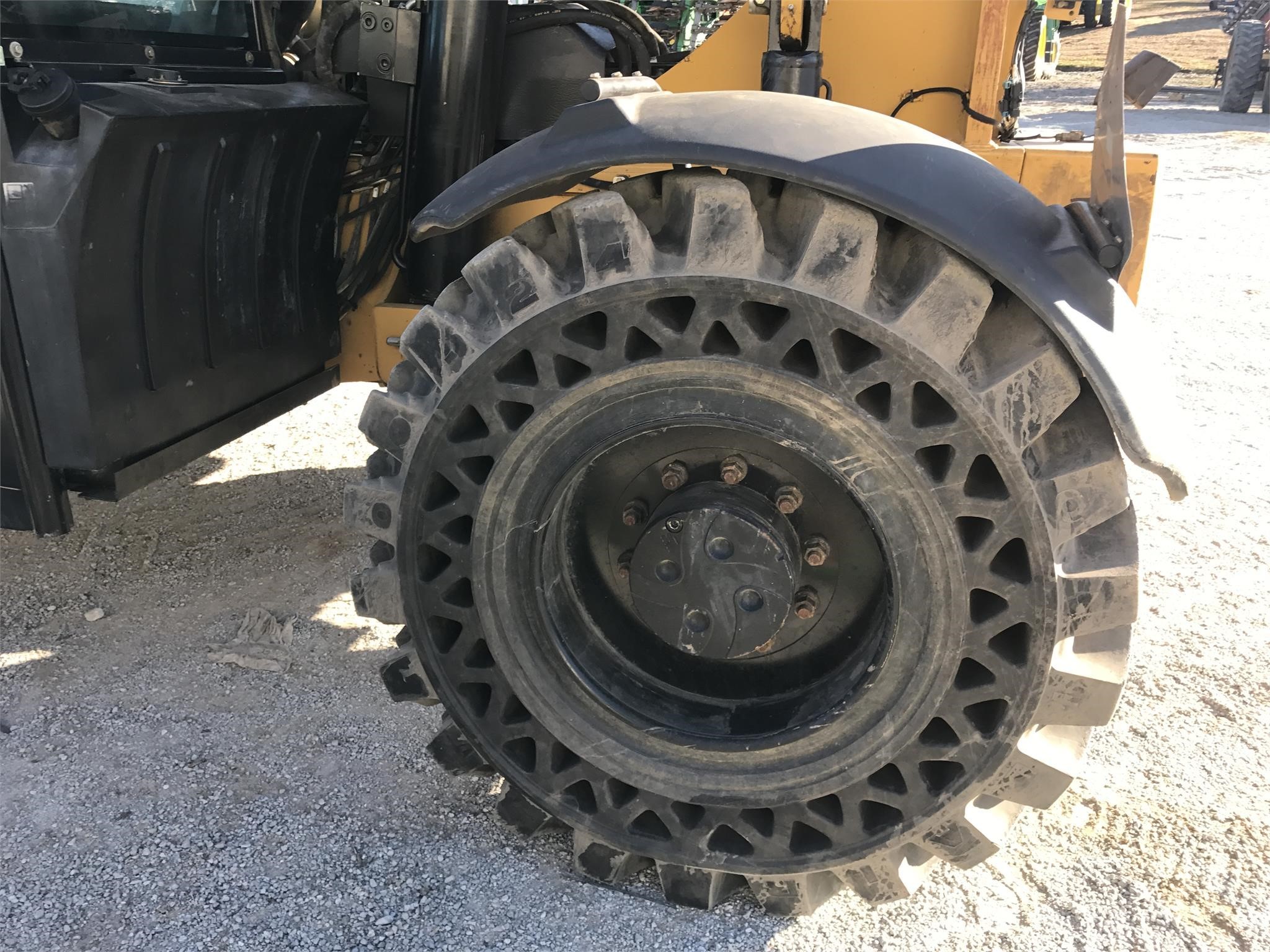 gallery 2013 Caterpillar TL1255C Telehandler