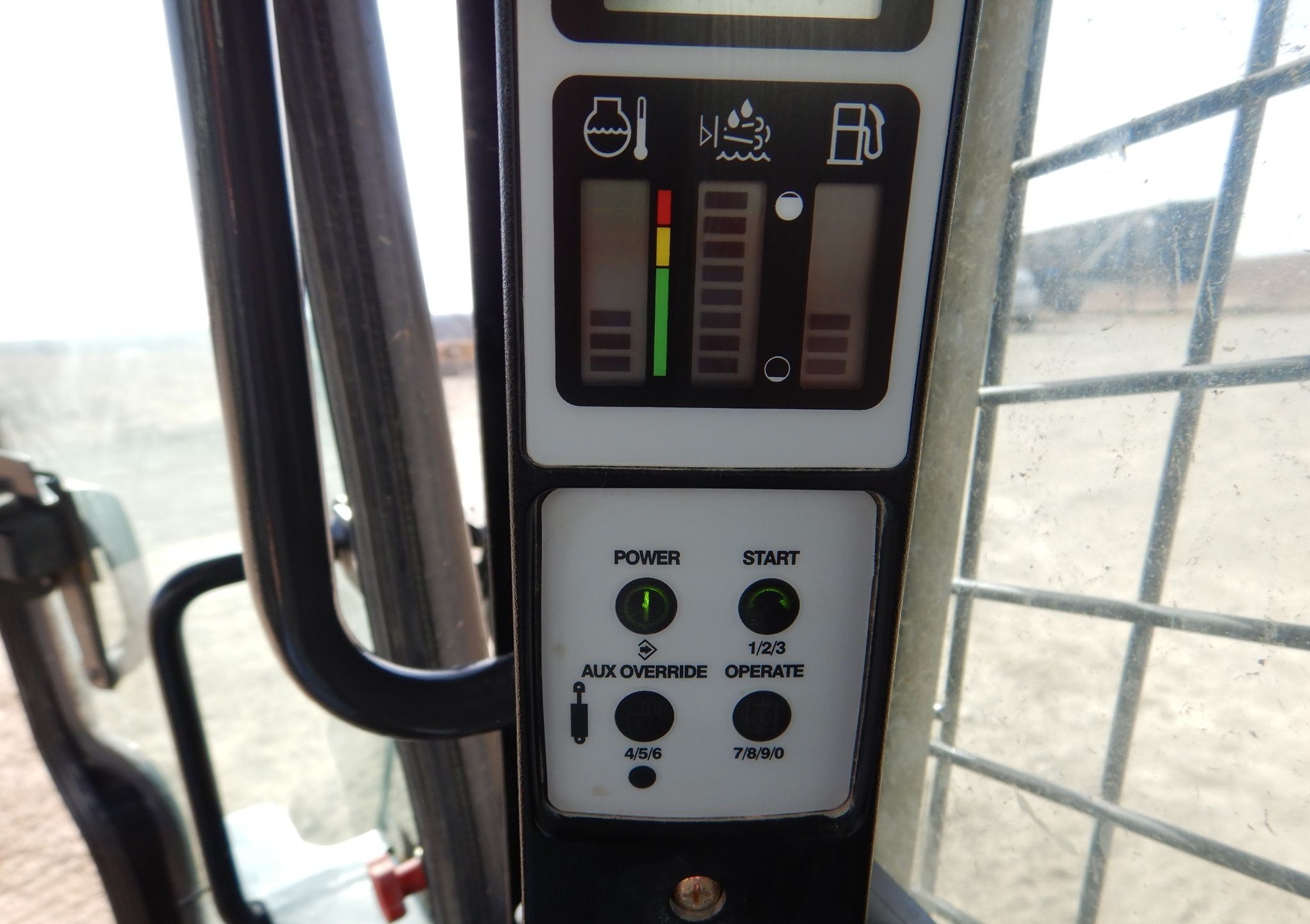 gallery New Holland C245 tracked skid steer loader