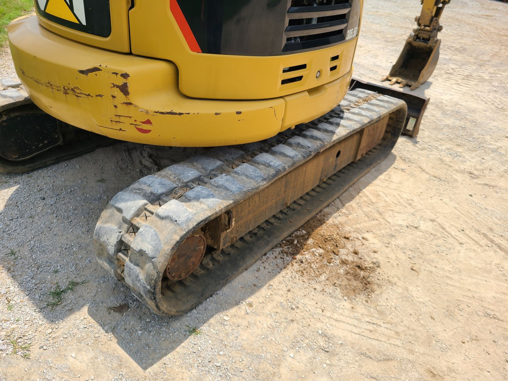 gallery 2011 Caterpillar 305.5D CR mini excavator