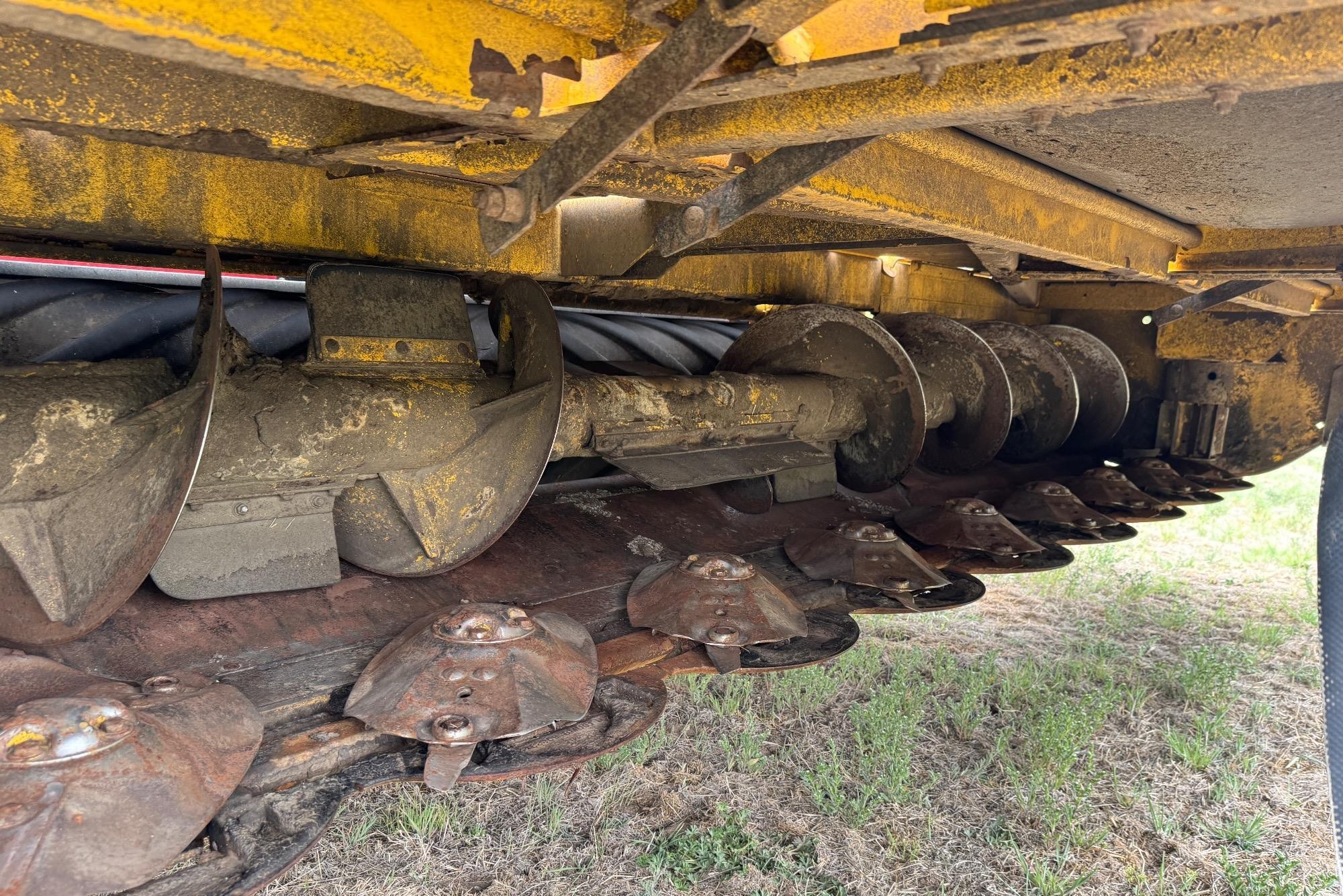 gallery 2014 New Holland Speedrower 240 Self-Propelled Windrower