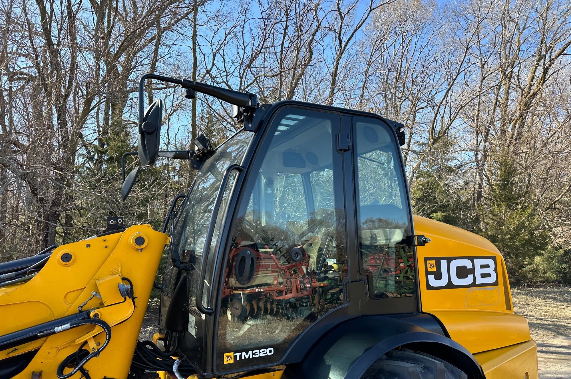 gallery 2017 JCB TM320 4x4 Telehandler
