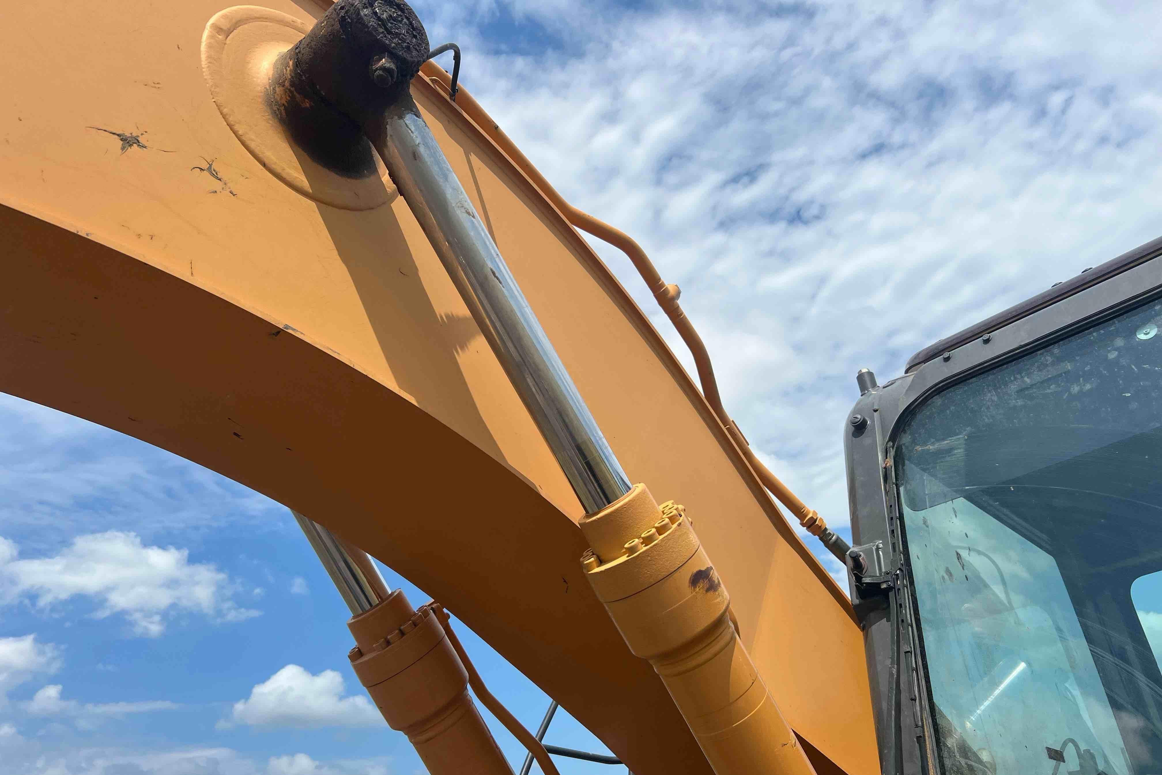 gallery 2012 Case CX210B Excavator