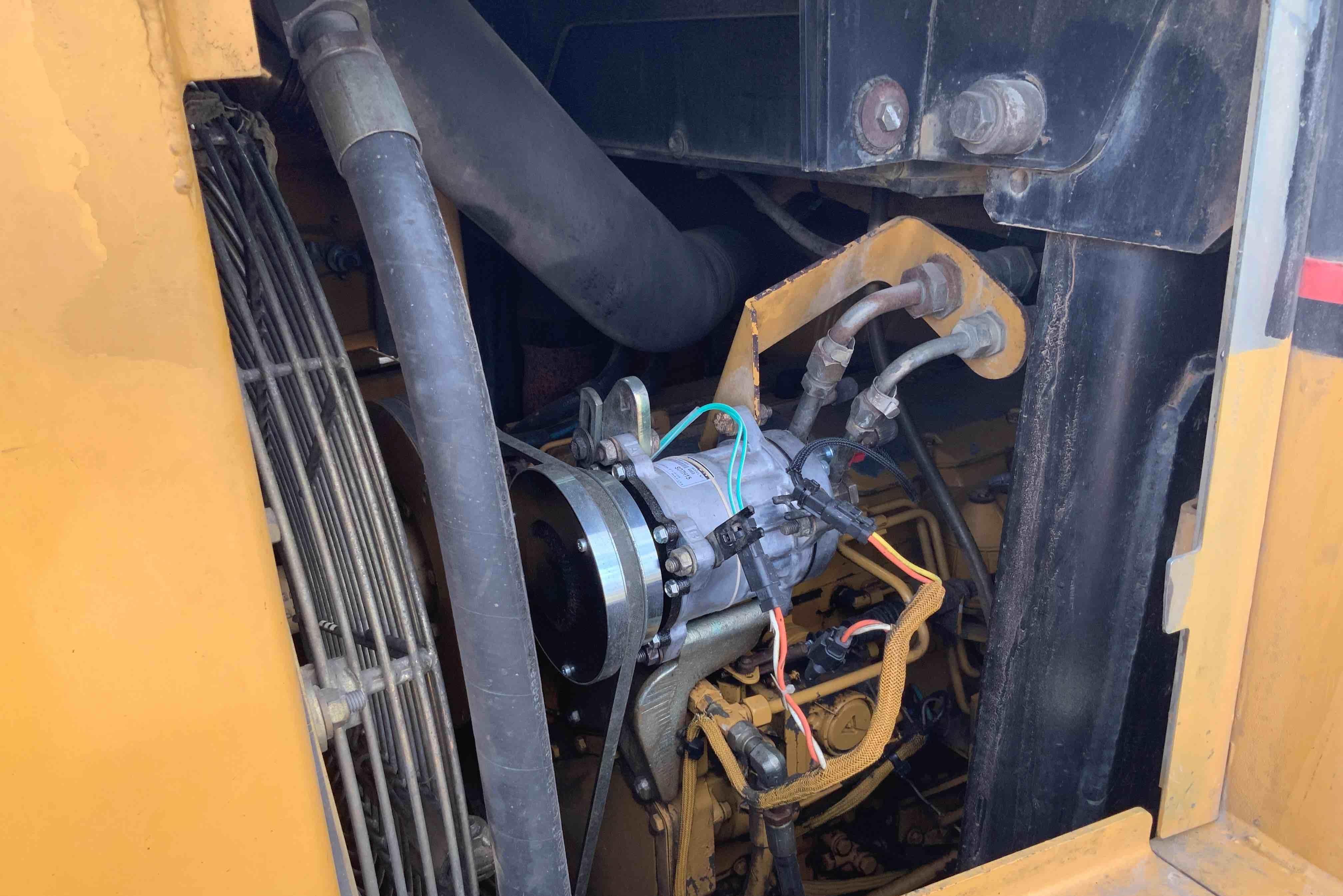 gallery 2002 Caterpillar 963C Track Loader