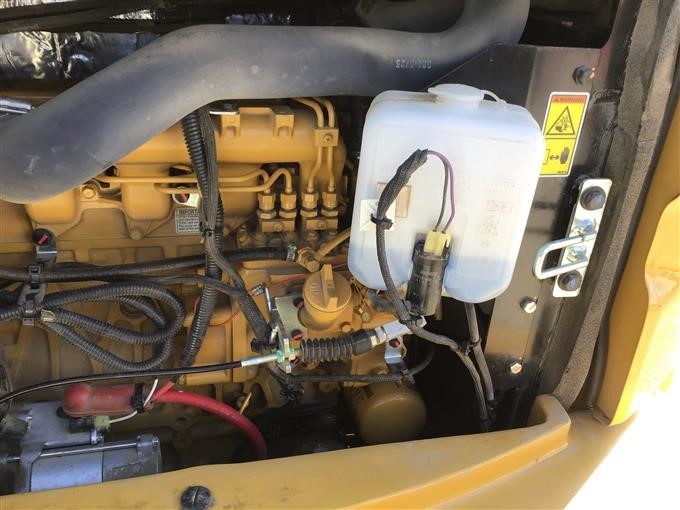 gallery 2015 Caterpillar 305E2CR Mini Excavator