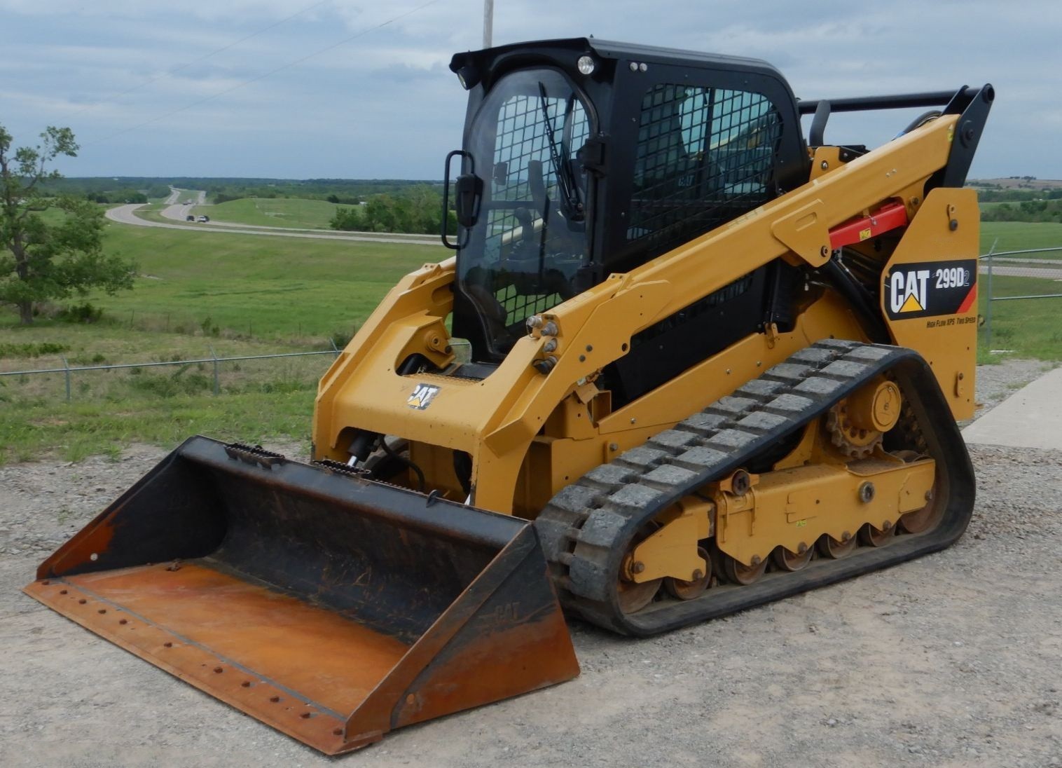 gallery 2018 Caterpillar 299D2 skid steer