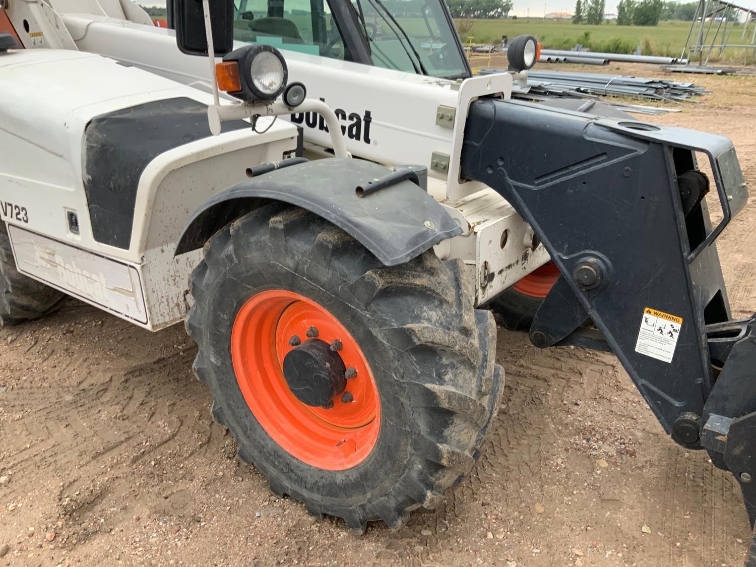 gallery 2010 Bobcat V723 4x4x4 Telehandler