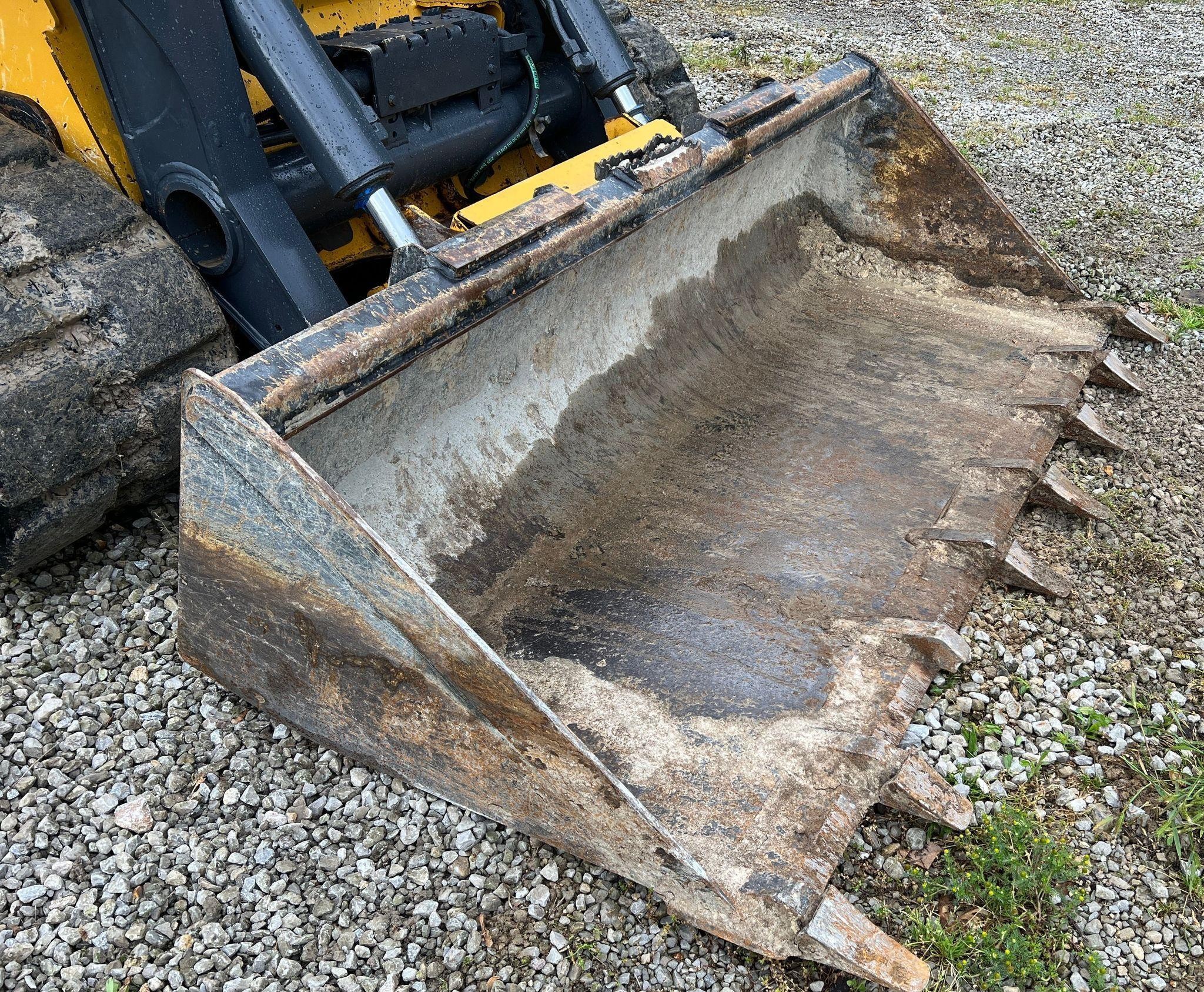 gallery 2017 John Deere 333G skid steer loader
