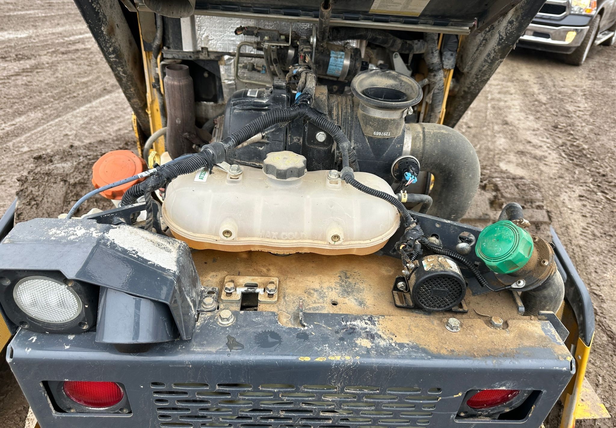gallery 2019 John Deere 325G tracked skid steer loader