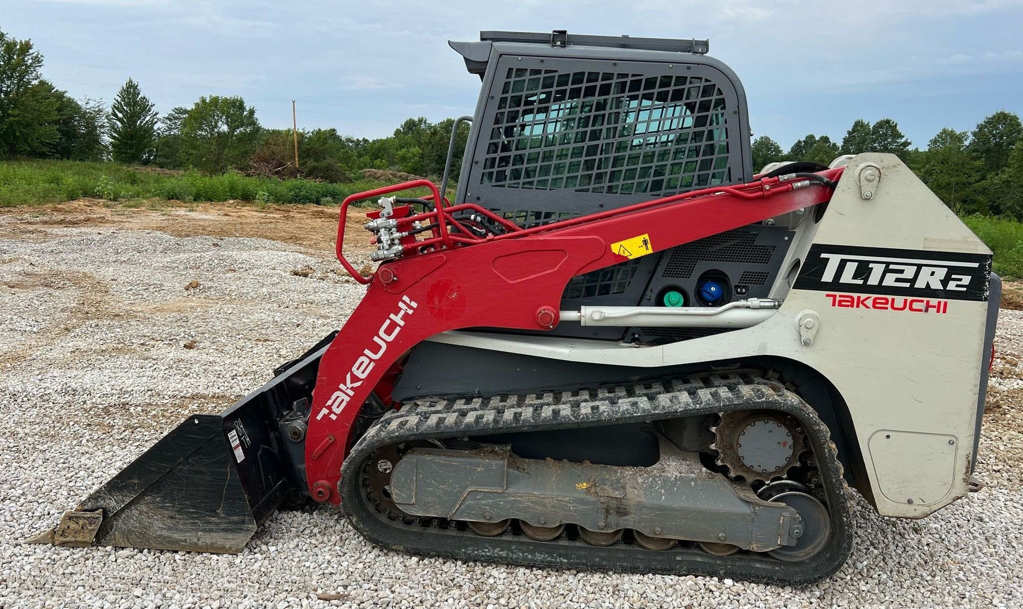 gallery 2020 Takeuchi TL12R2 tracked skid steer loader