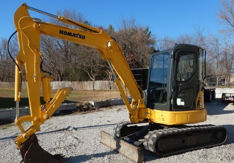gallery 2006 Komatsu PC50MR-2 mini excavator