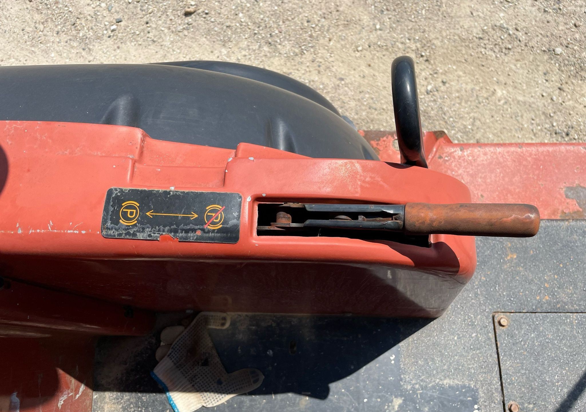 gallery 2011 Ditch Witch RT115 Quad vibratory cable plow