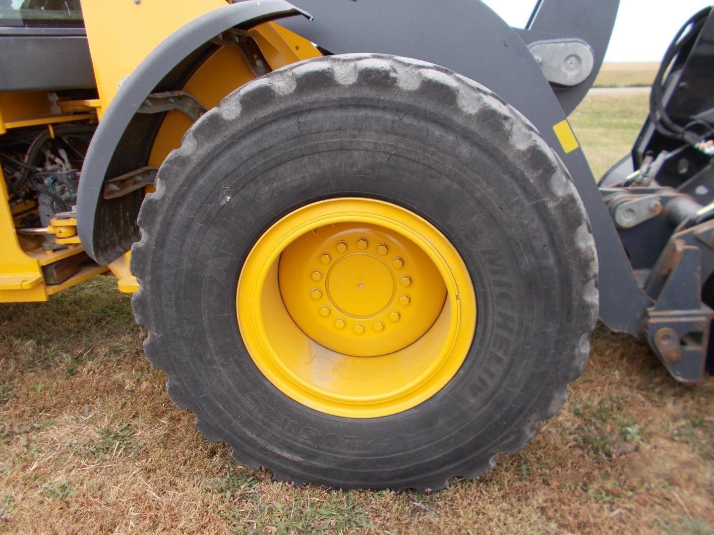 gallery 2015 John Deere 544K Wheel Loader