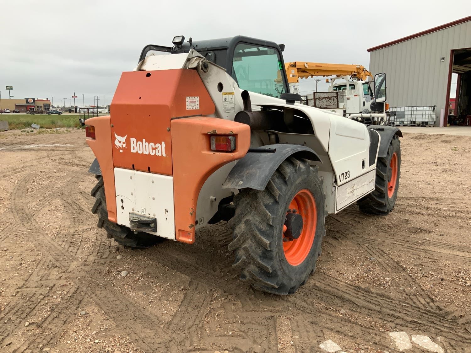 gallery 2010 Bobcat V723 4x4x4 Telehandler