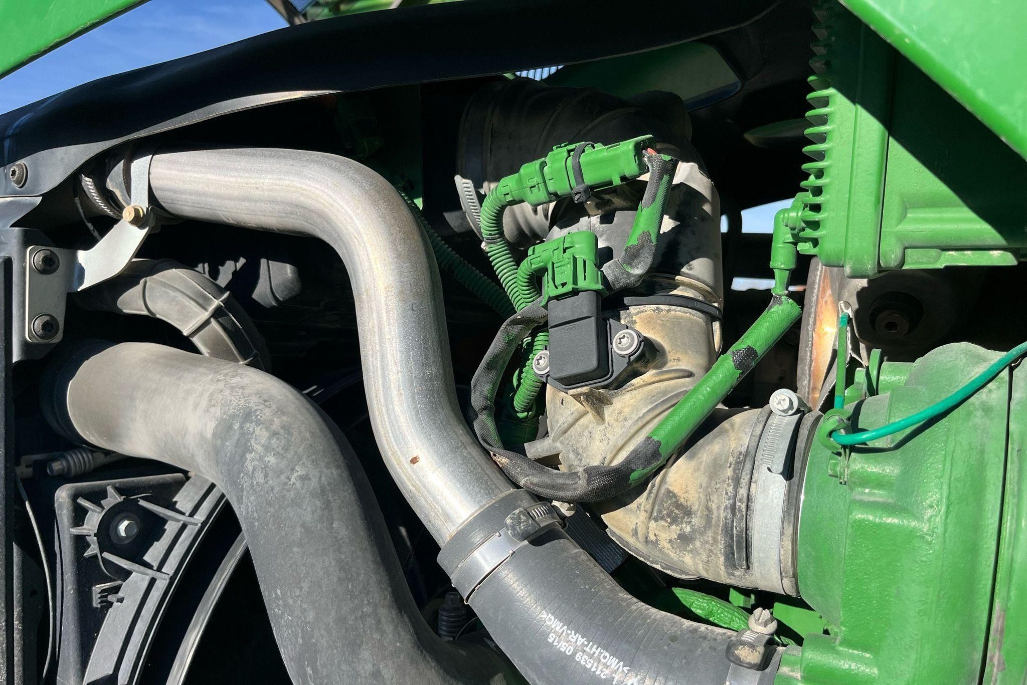 gallery 2015 John Deere 6125M MFWD tractor