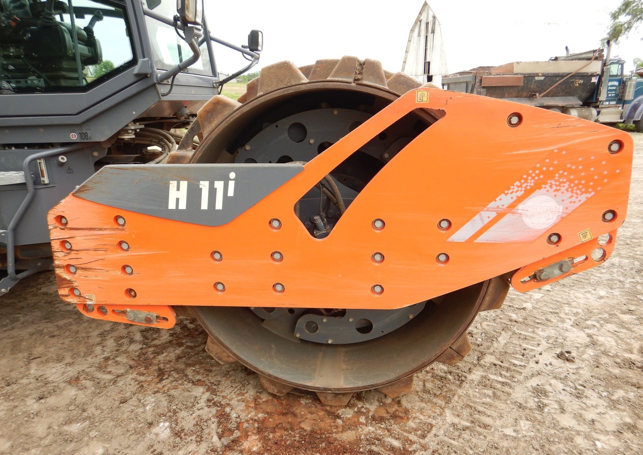 gallery 2016 Hamm H11I vibratory roller