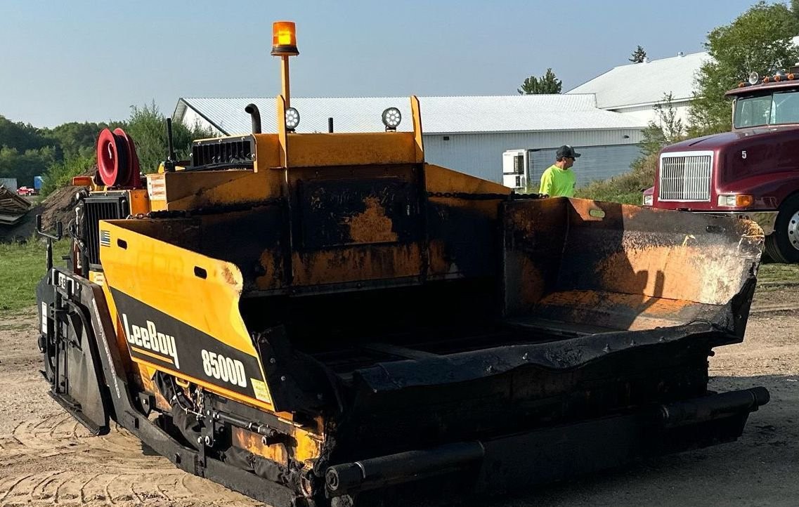 gallery 2018 LeeBoy 8500D paver