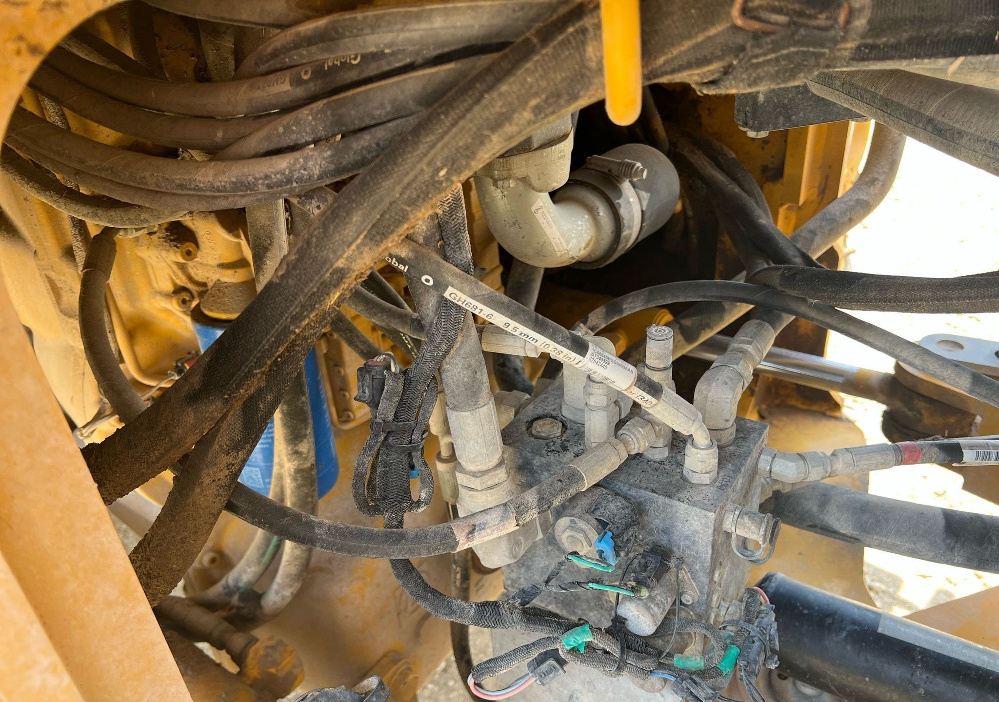 gallery 2017 John Deere 624K-II high lift wheel loader
