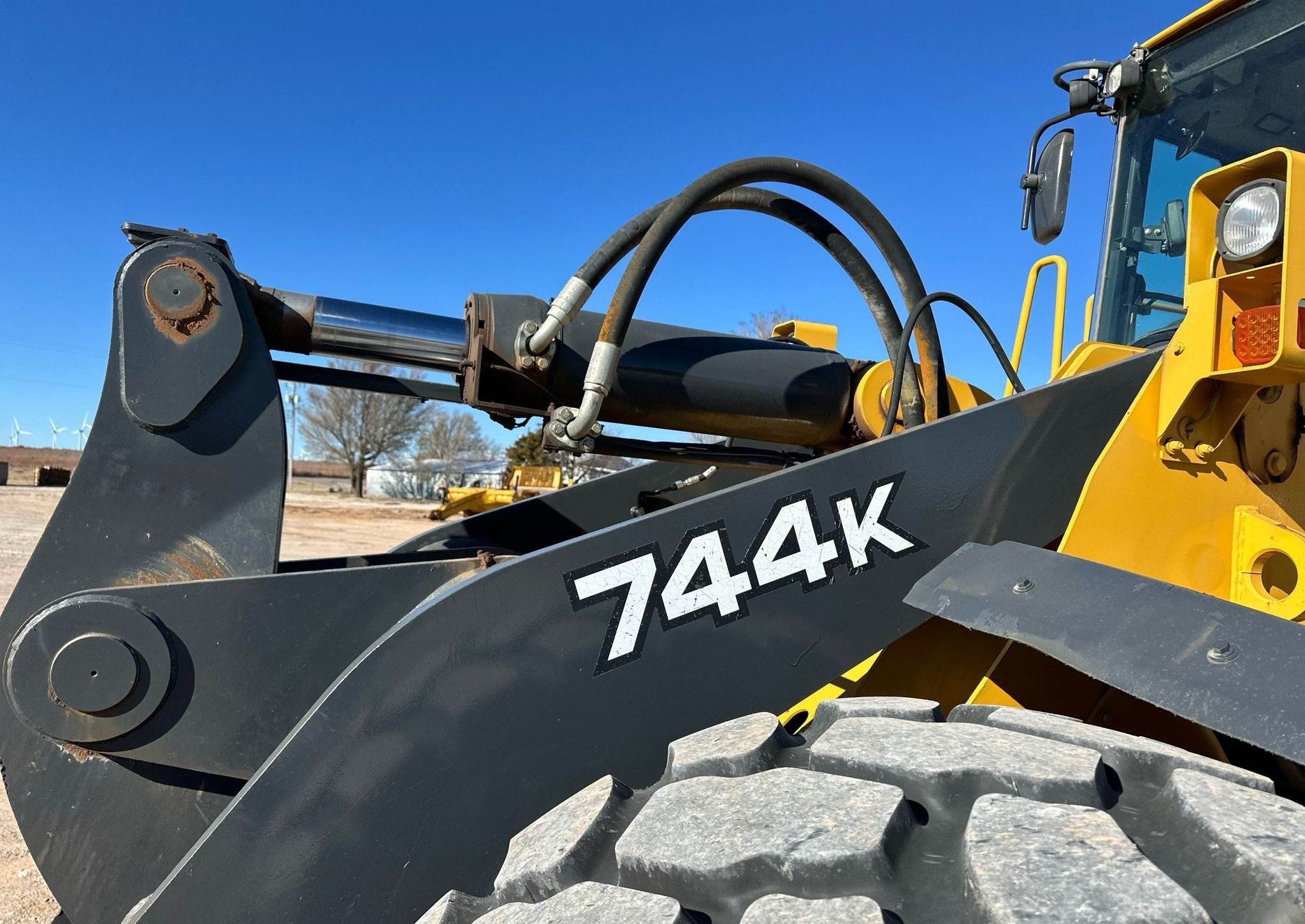 gallery 2012 John Deere 744K wheel loader