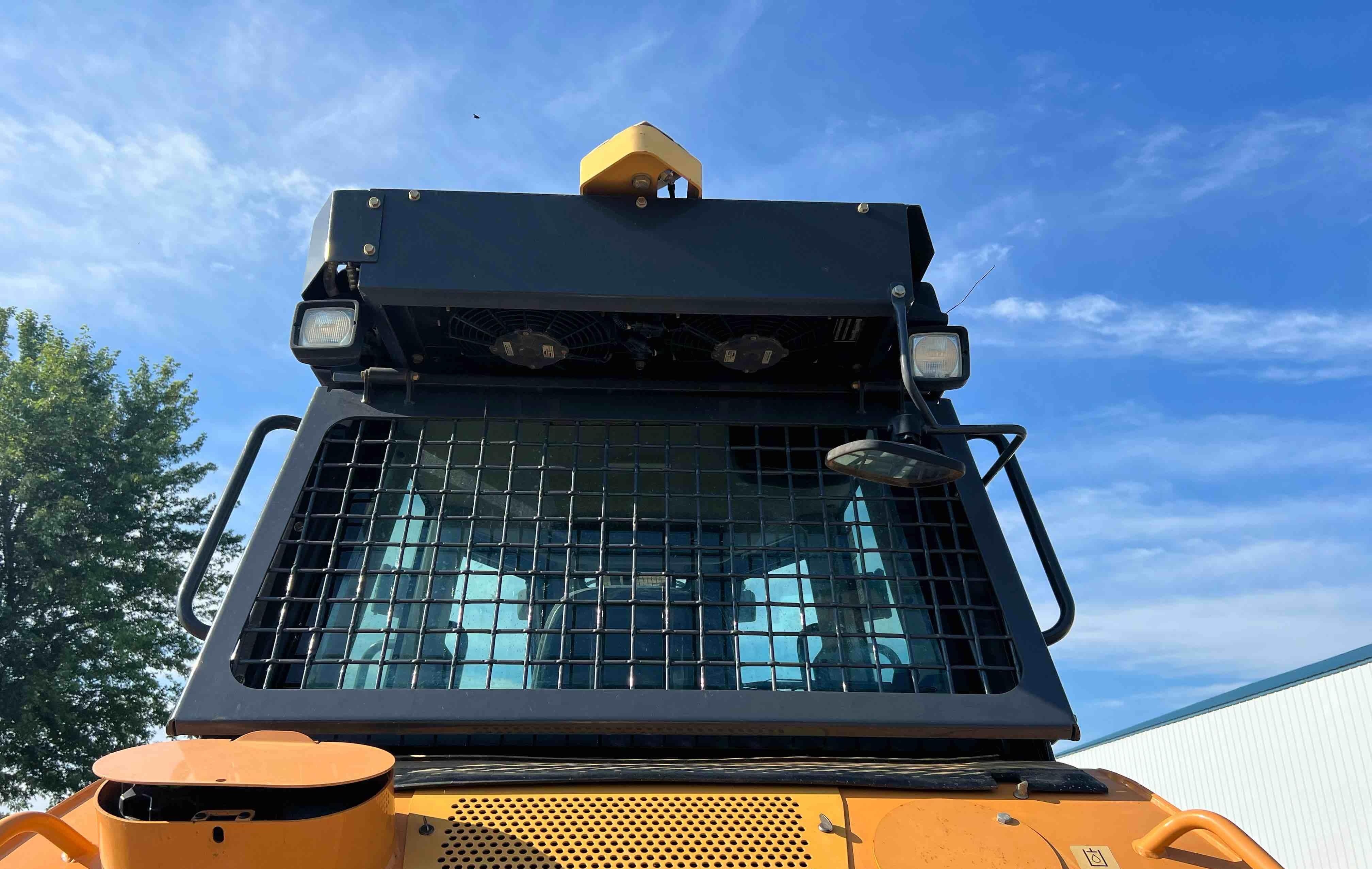 gallery 2017 Case 1150M LGP Crawler Dozer