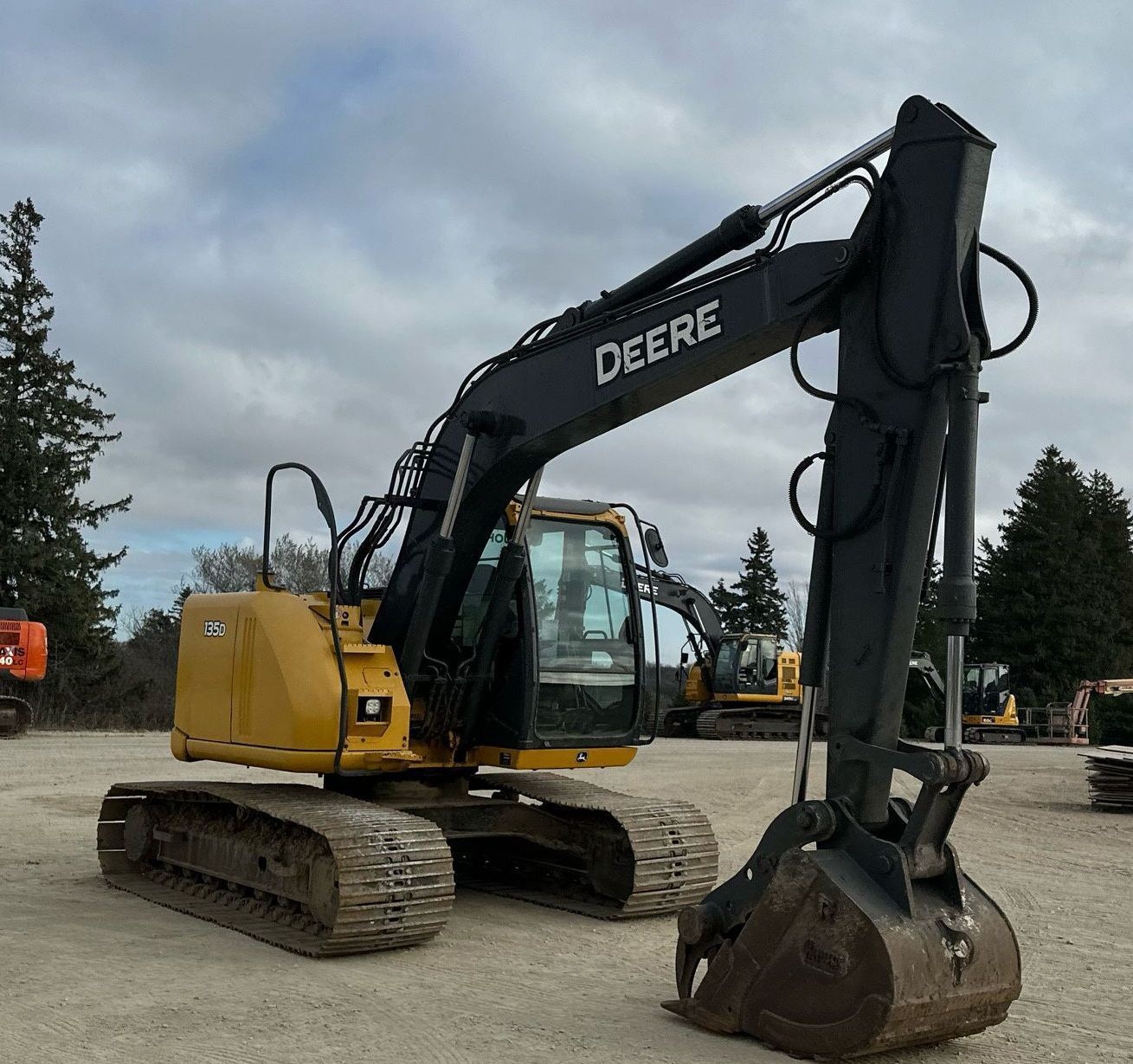 gallery 2012 John Deere FF135DX excavator