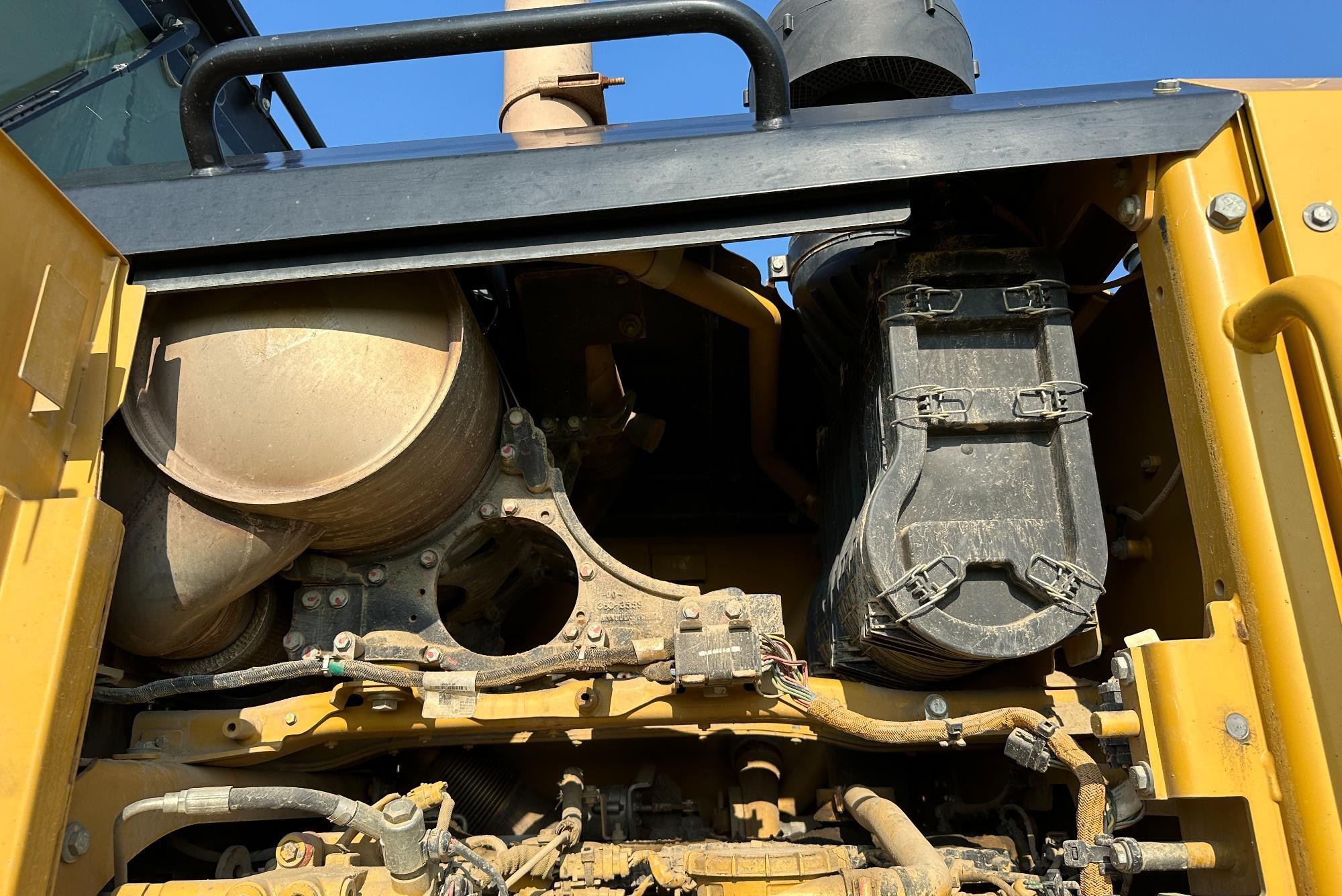 gallery 2014 Caterpillar 140M2 VHP Plus Motor Grader