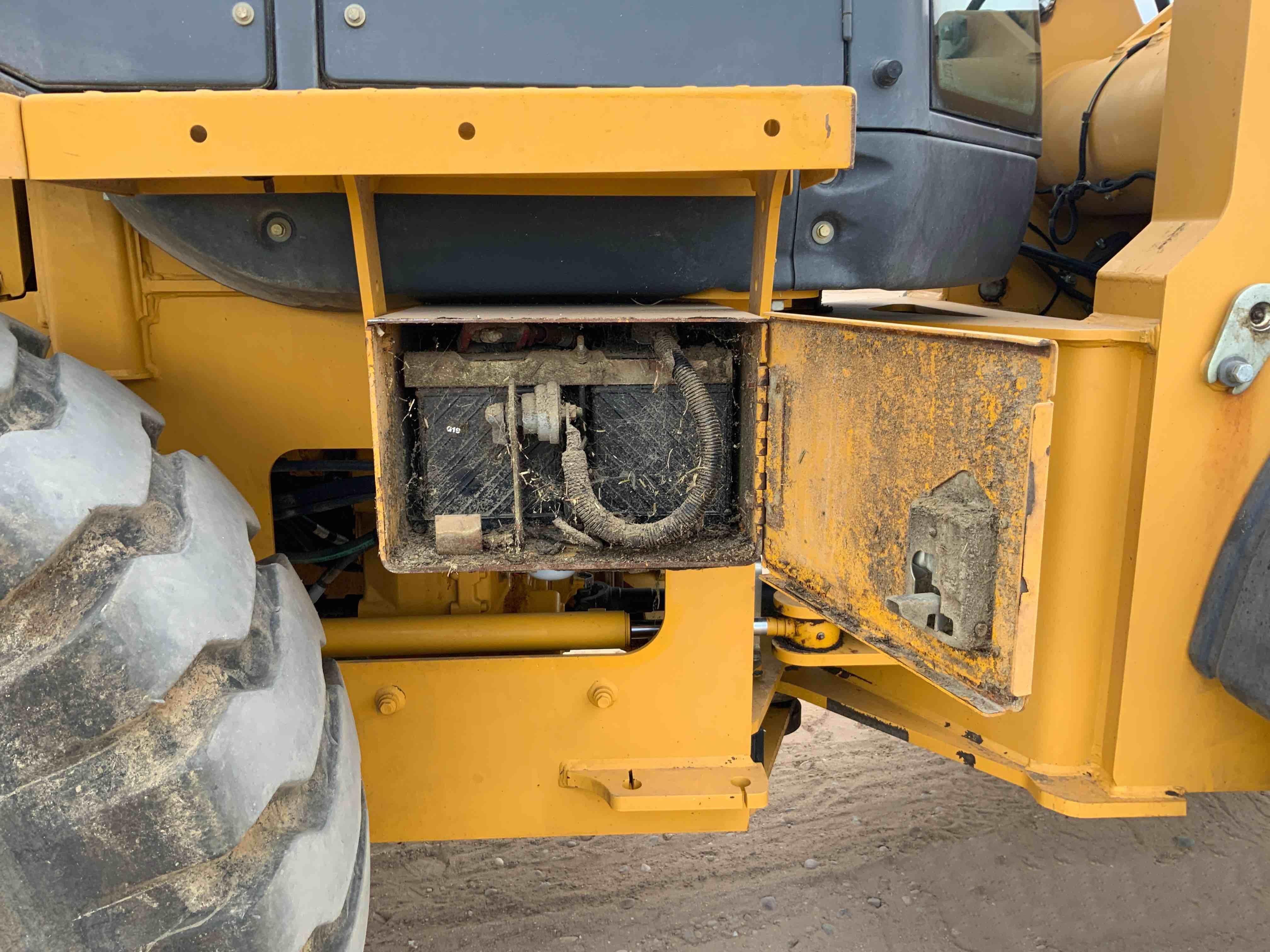 gallery John Deere 444K High Lift Wheel Loader