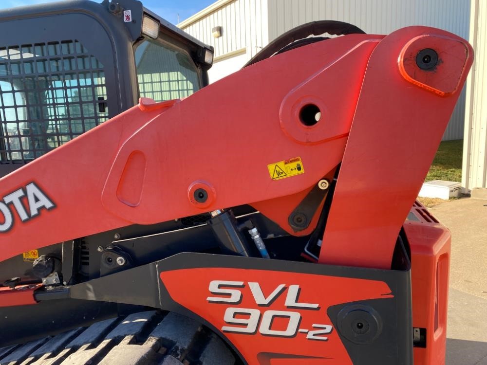 gallery 2014 Kubota SVL90-2 Compact Track Loader