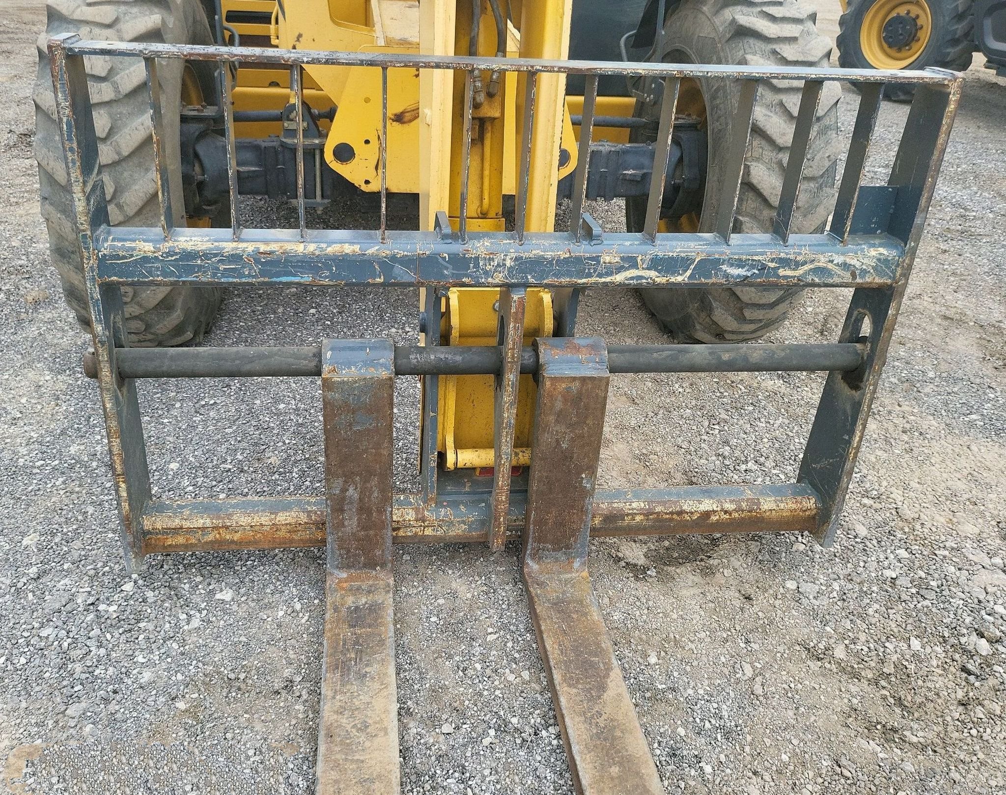 gallery 2017 Gehl DL1240 telehandler