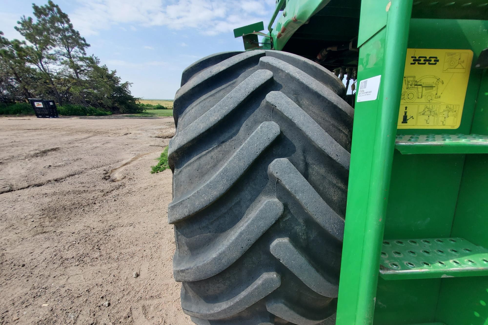 gallery 2015 John Deere 7980 Self-Propelled Forage Harvester